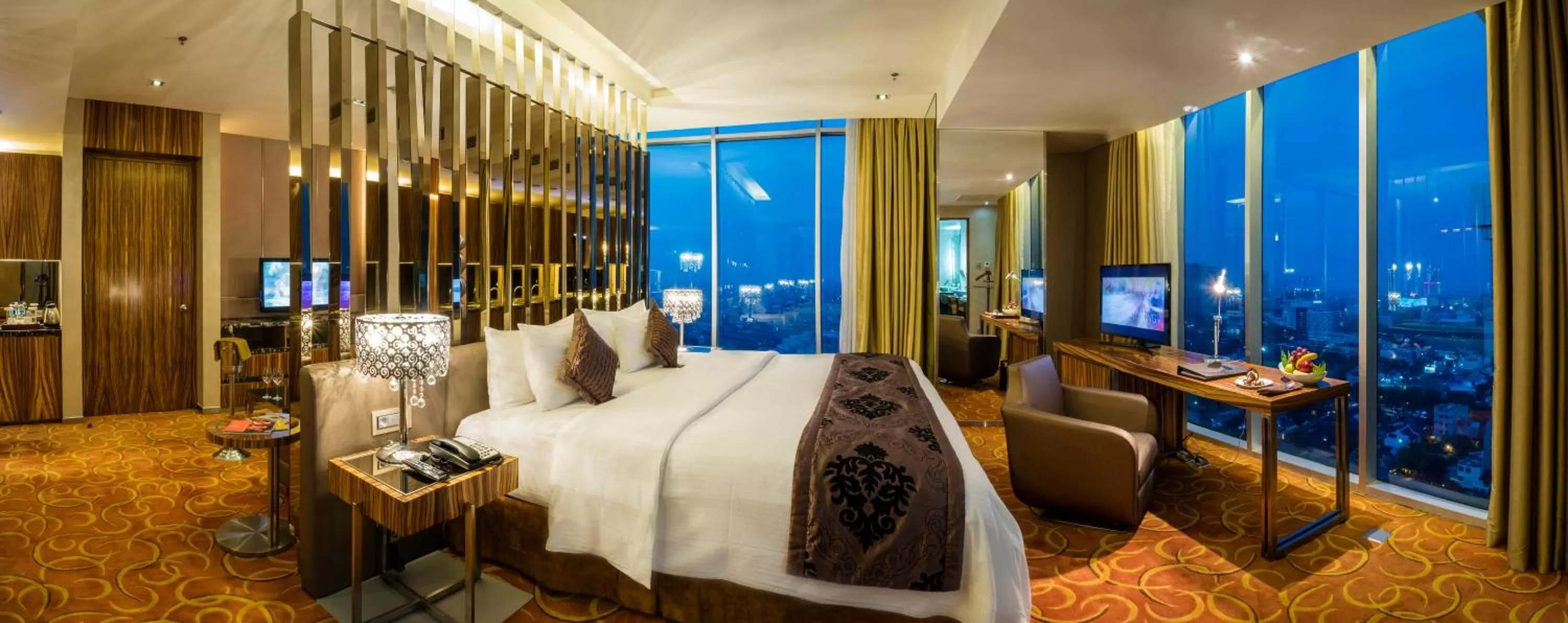 Night in Cambridge Hotel Medan