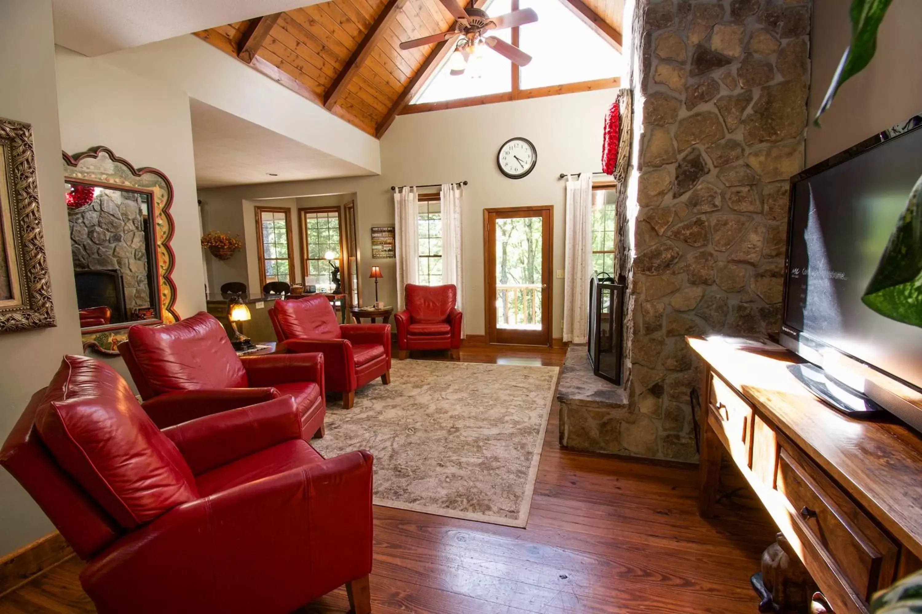 Living room, Seating Area in Paradise Hills, Winery Resort & Spa