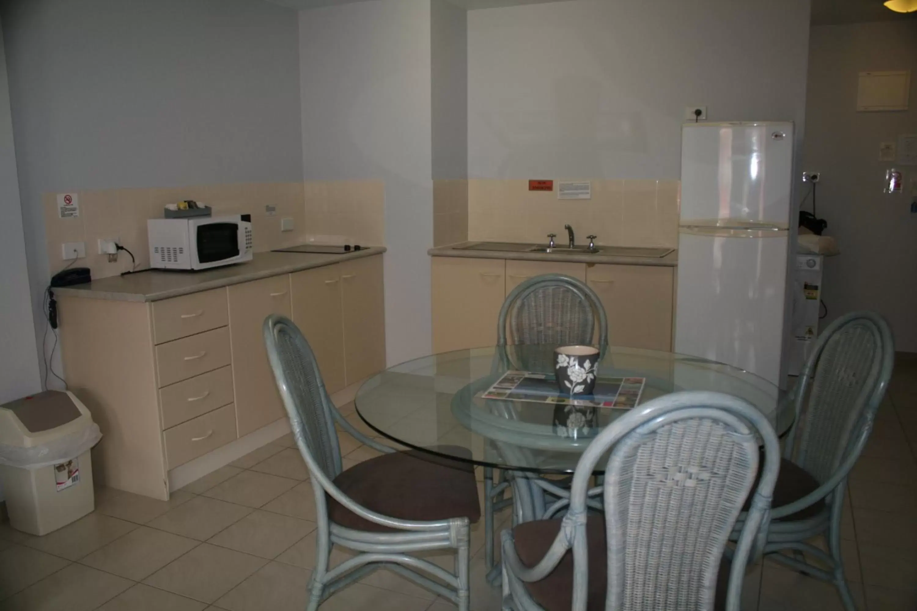 Kitchen or kitchenette, Kitchen/Kitchenette in Nelson Bay Breeze