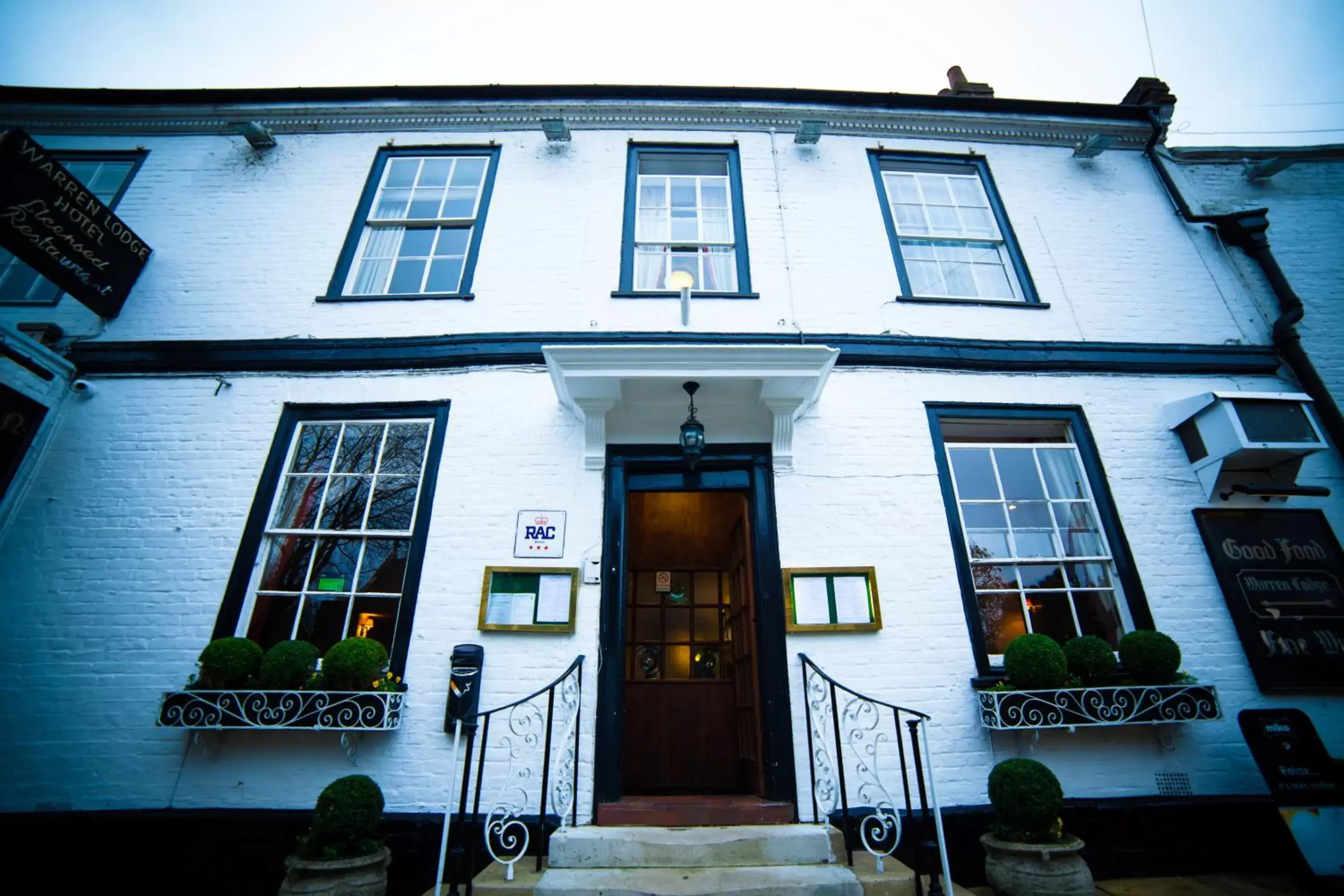 Property Building in Warren Lodge