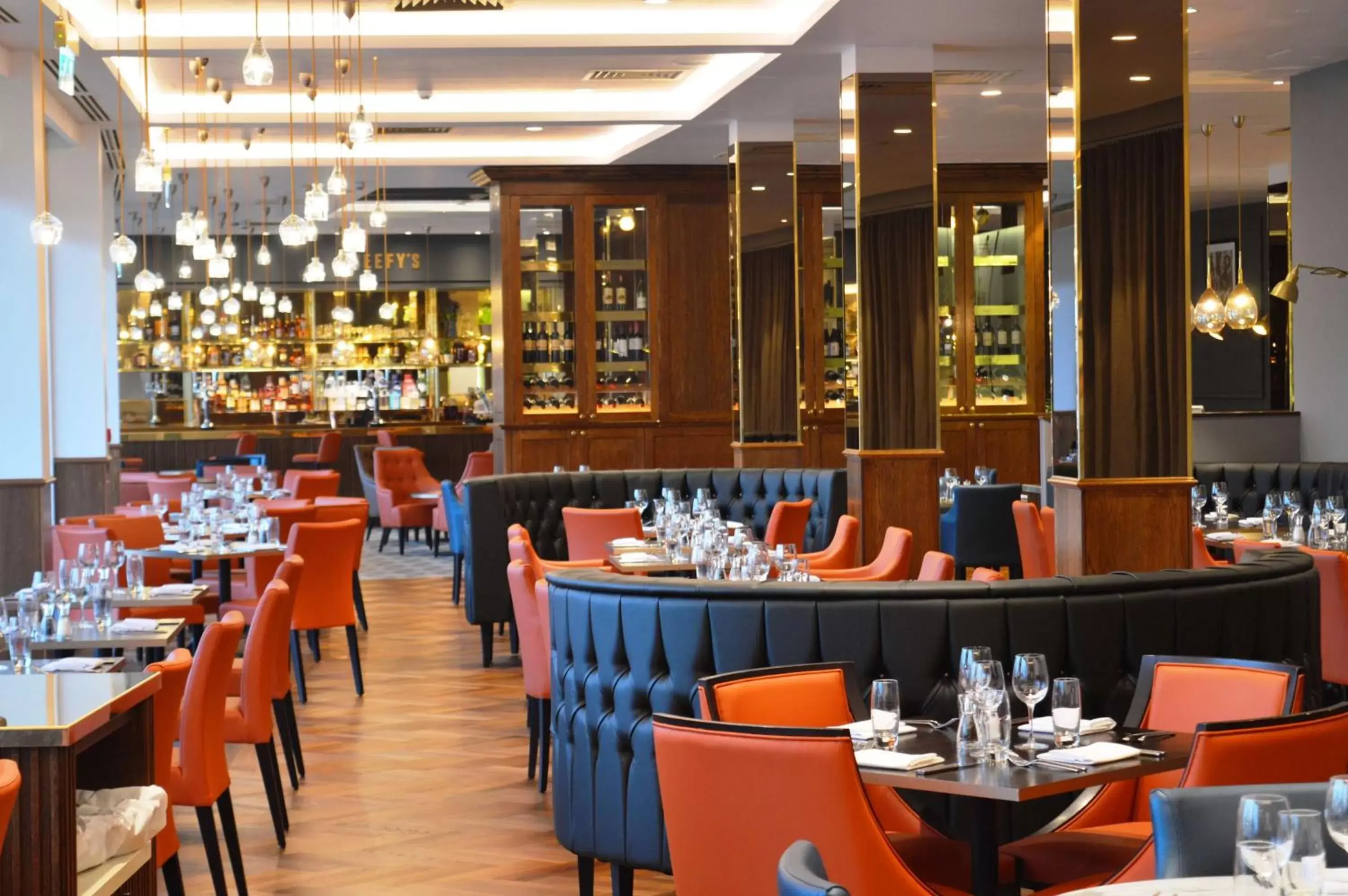Restaurant/places to eat in Hilton Southampton - Utilita Bowl Restaurant/places to eat in Hilton Southampton - Utilita Bowl