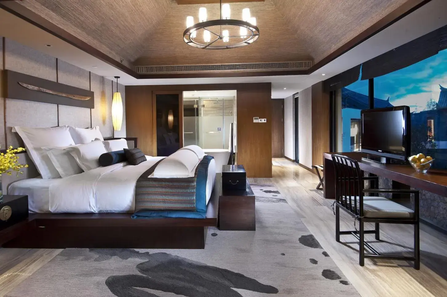 Bedroom, Seating Area in Pullman Lijiang Resort & Spa