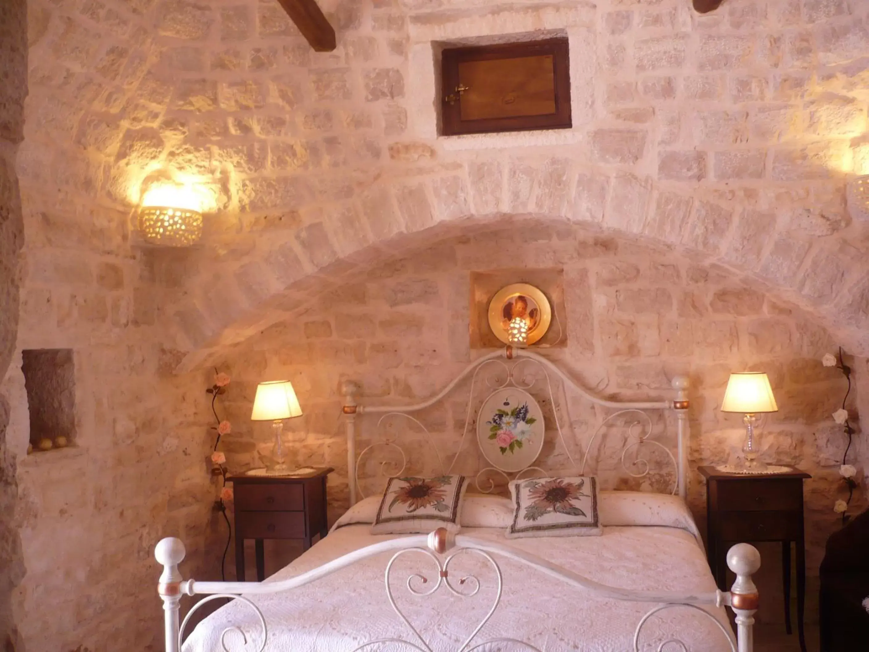 Bedroom, Bed in L'Isola Felice e Trulli Sotto Le Stelle