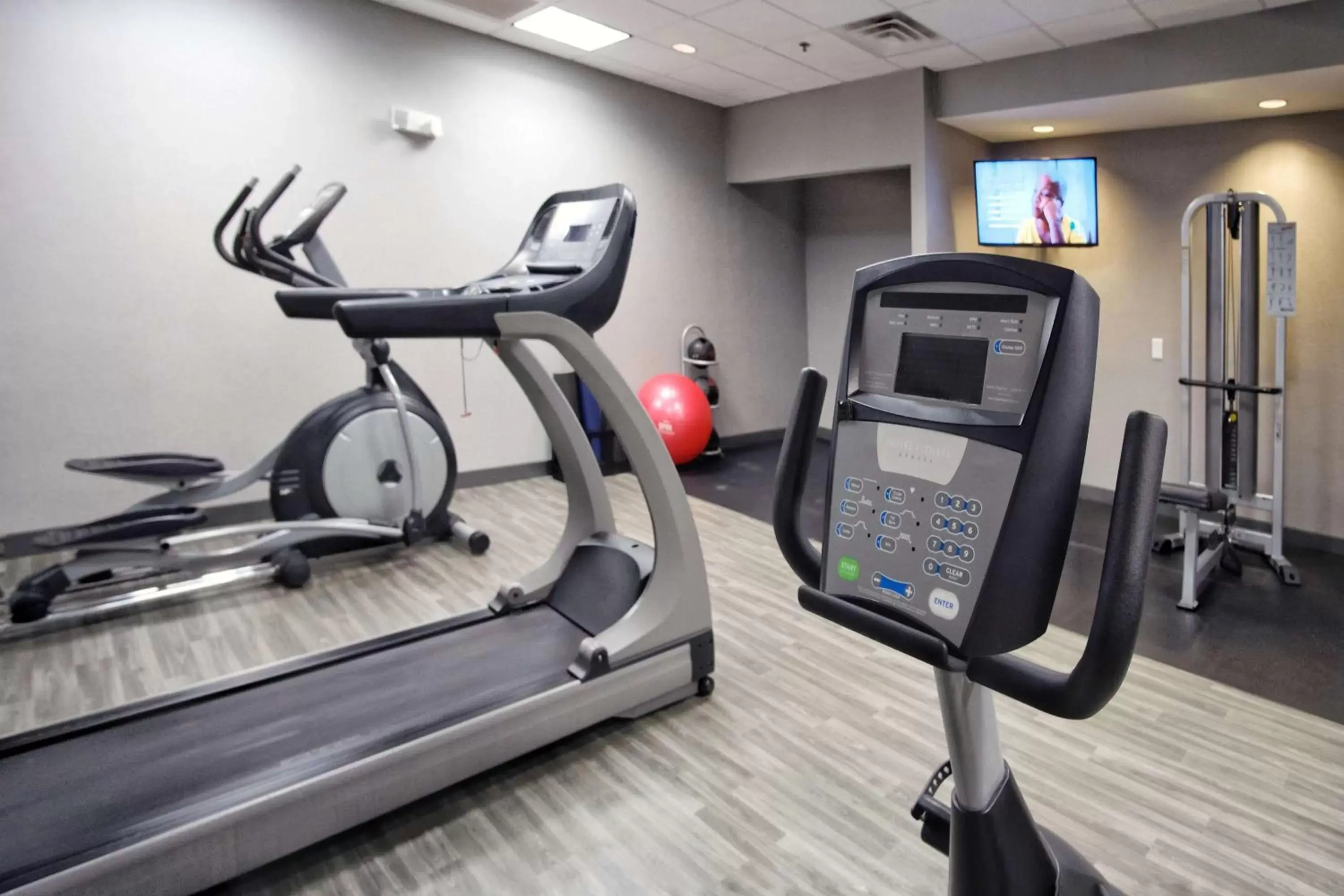 Fitness centre/facilities, Fitness Center/Facilities in Hampton Inn Oklahoma City/Yukon