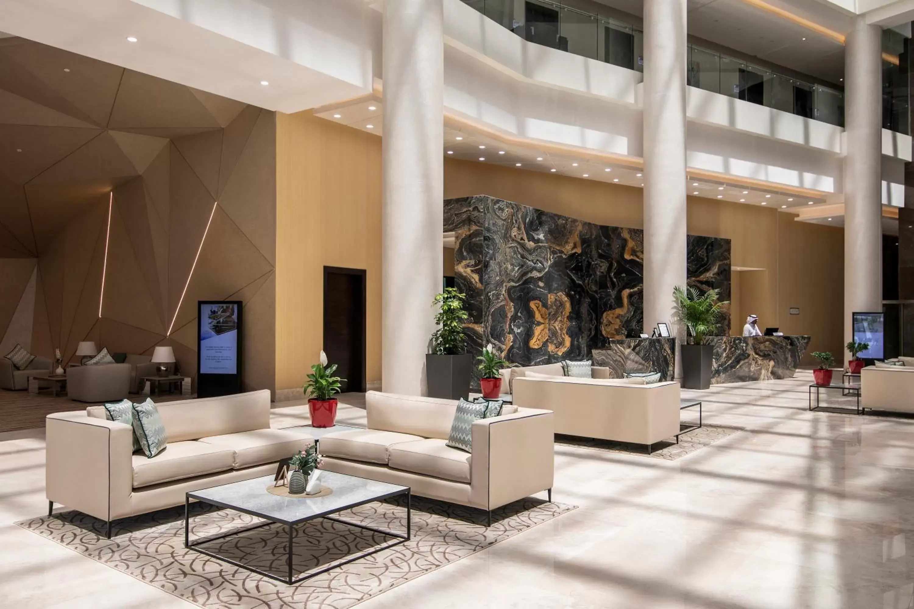 Property building, Lobby/Reception in Cristal Amaken Hotel Riyadh