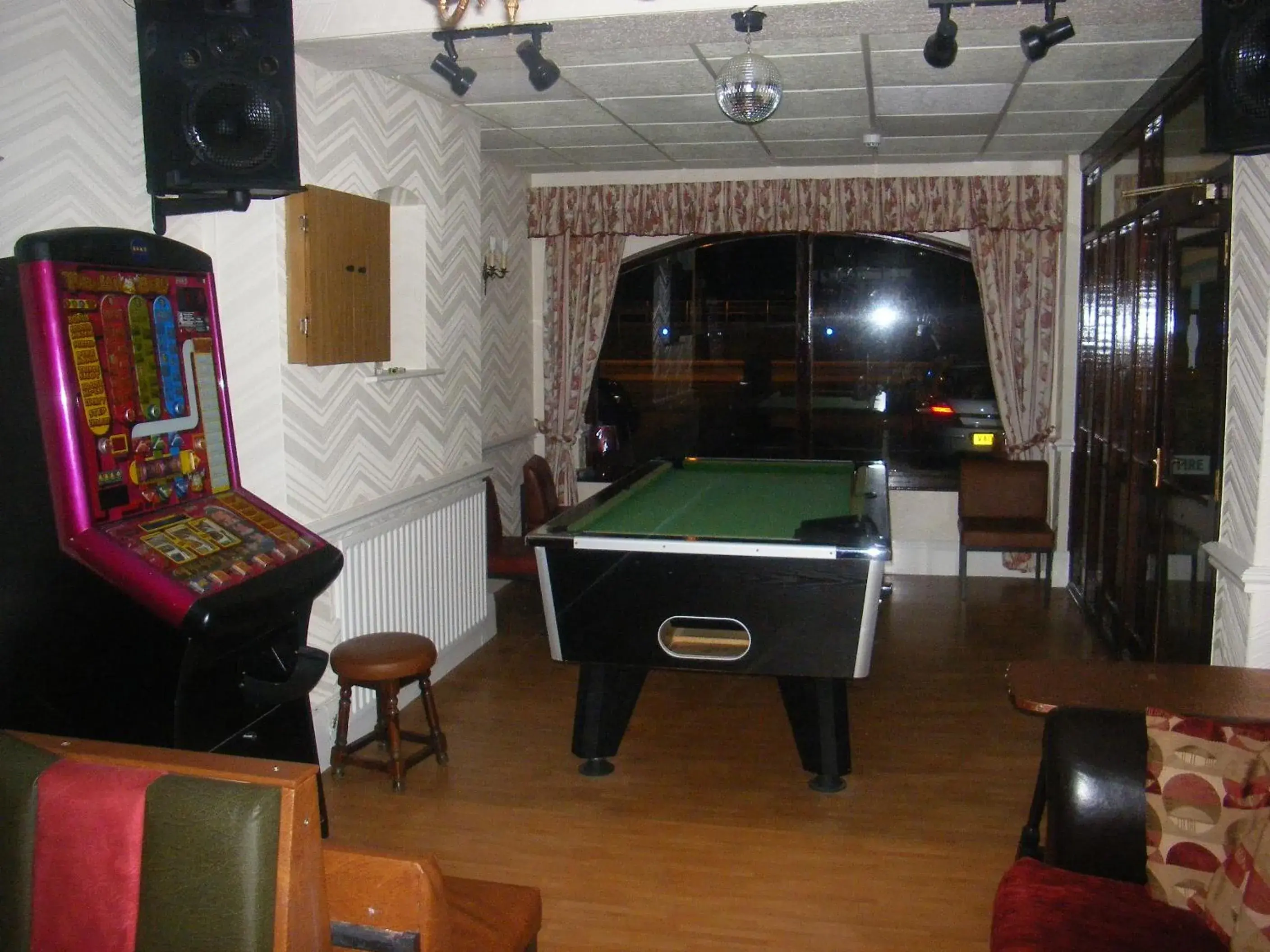 Lounge or bar, Billiards in The Roman Hotel