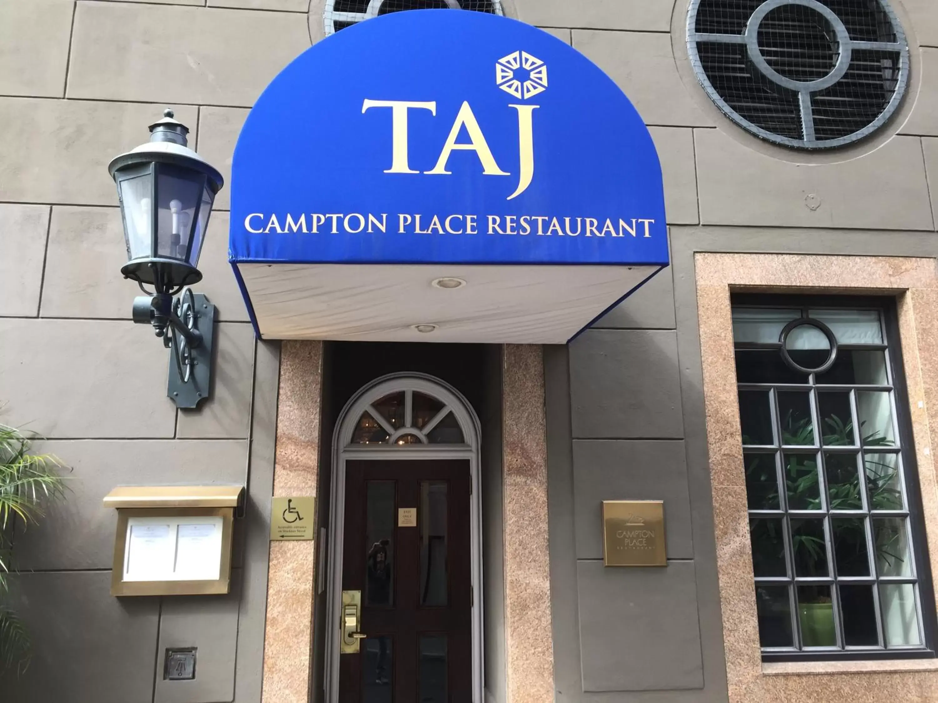 Restaurant/places to eat in Taj Campton Place