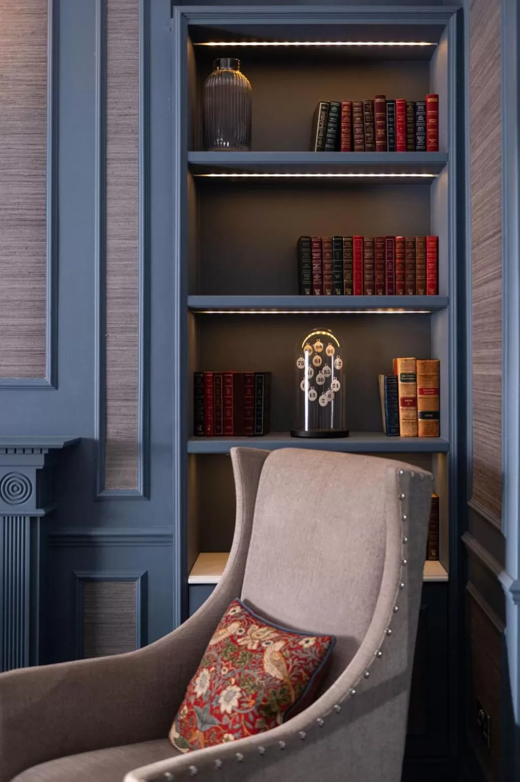 Lounge or bar in The Tophams Hotel