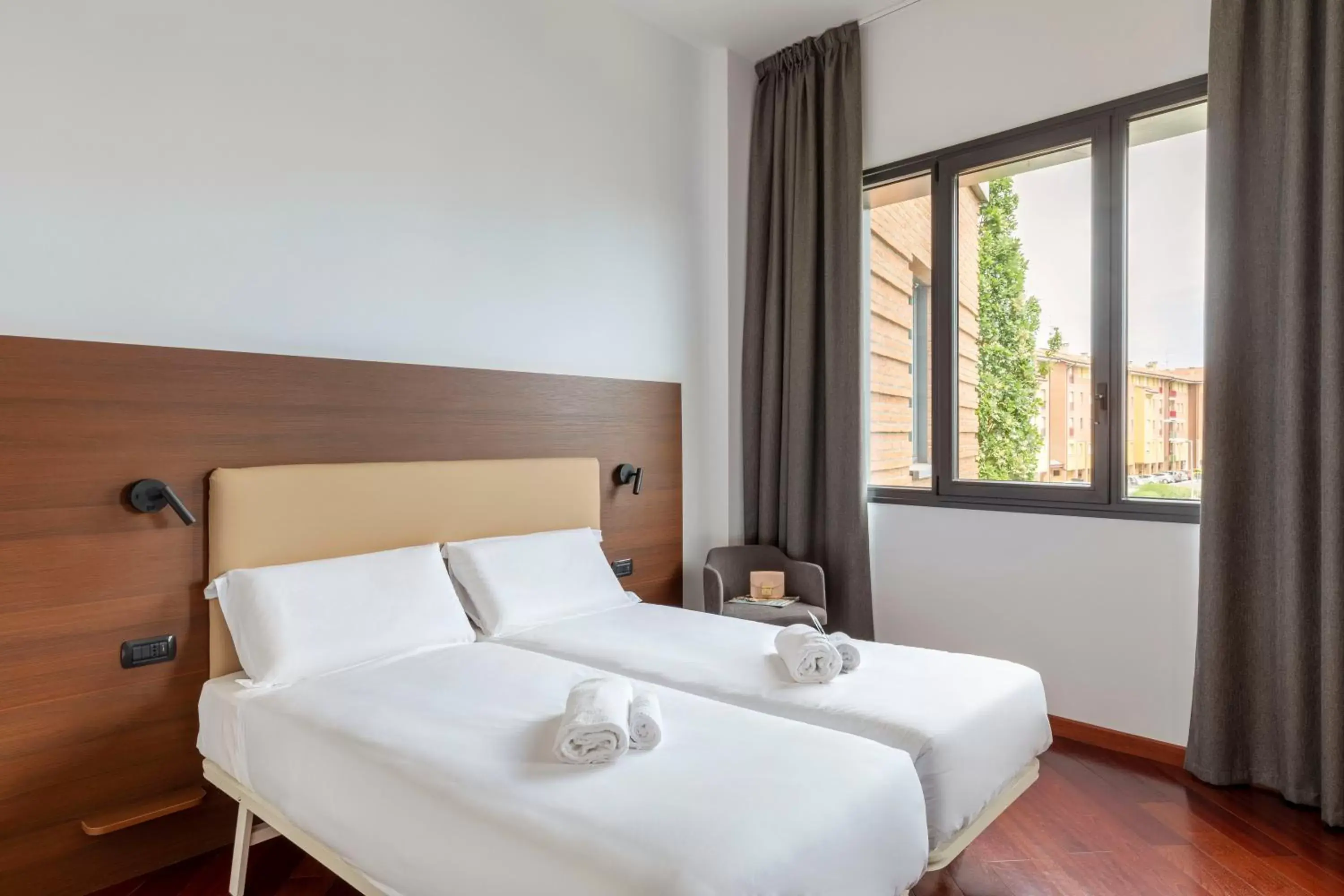 Triple Room - Disability Access in B&B Hotel Sassuolo Triple Room - Disability Access in B&B Hotel Sassuolo