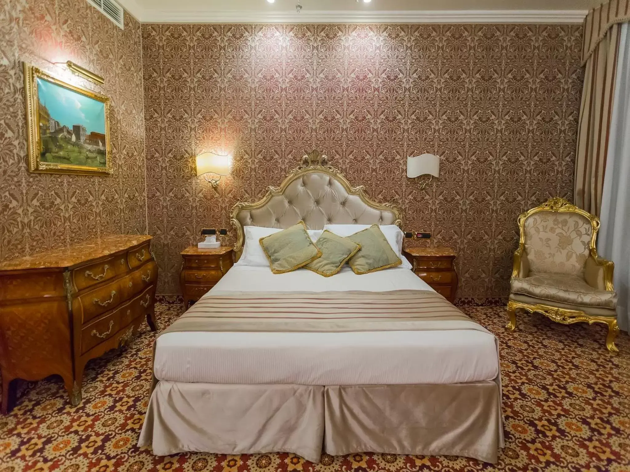 Photo of the whole room, Bed in Hotel Ca' dei Conti