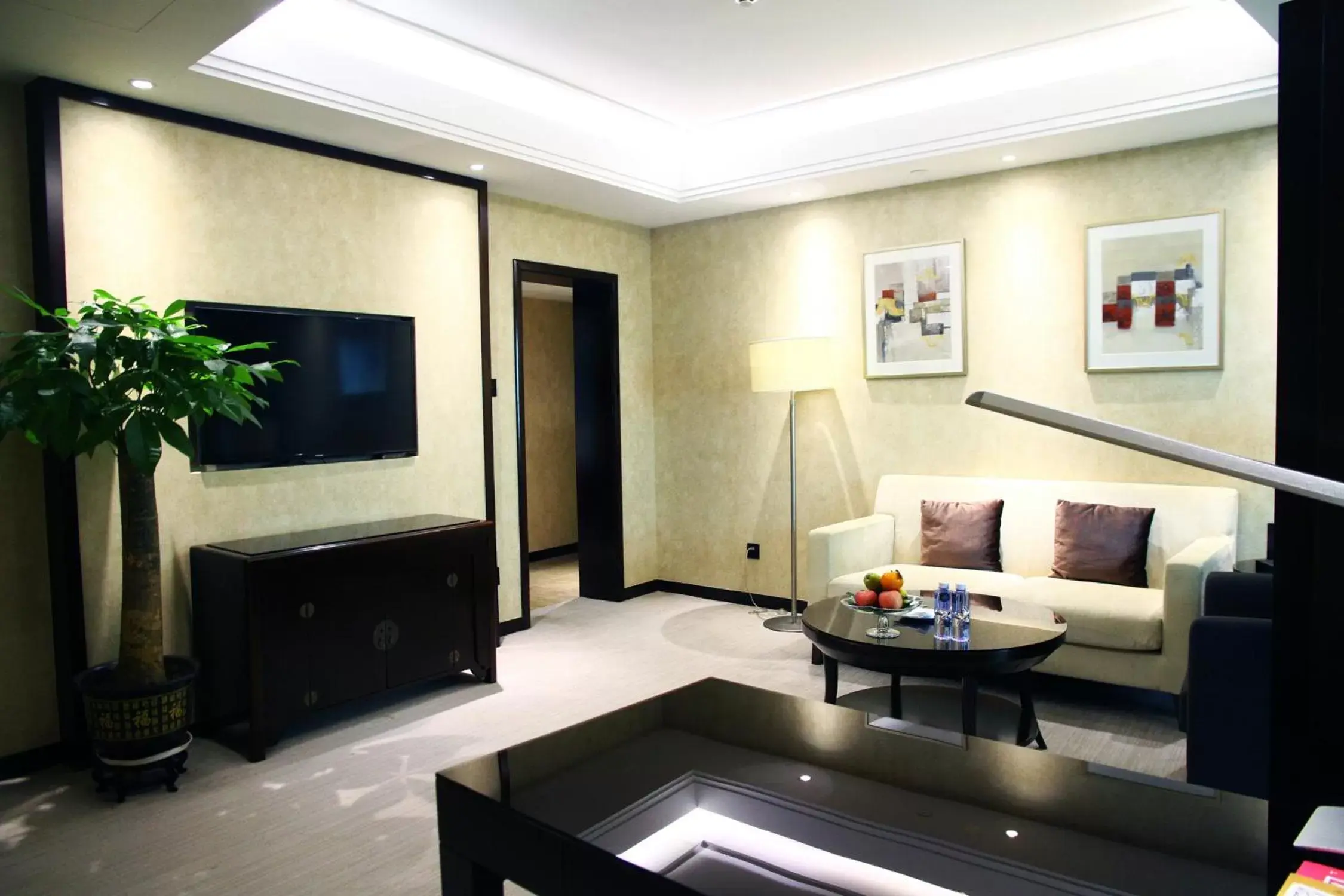 Living room, Seating Area in The Pavilion Hotel Shenzhen (Huaqiang NorthBusiness Zone)