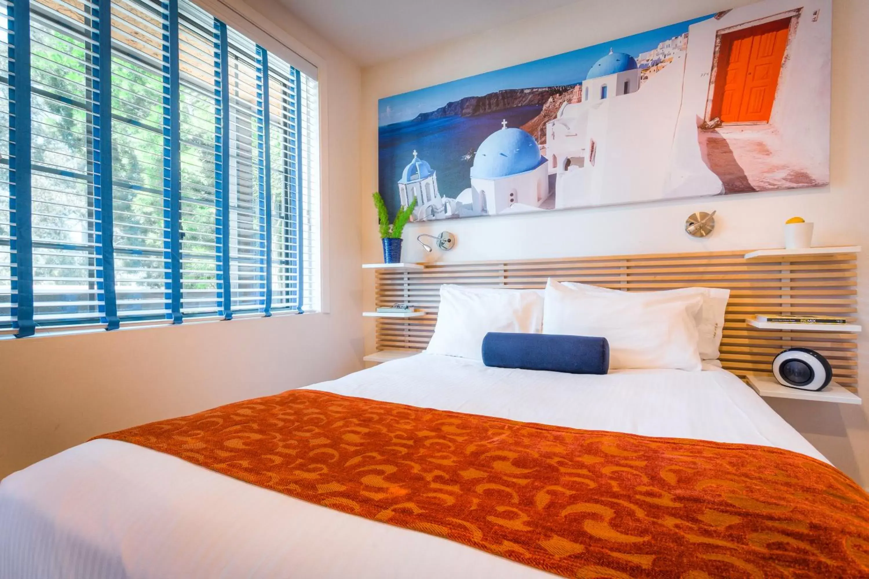 Bed, Room Photo in Hotel Zico