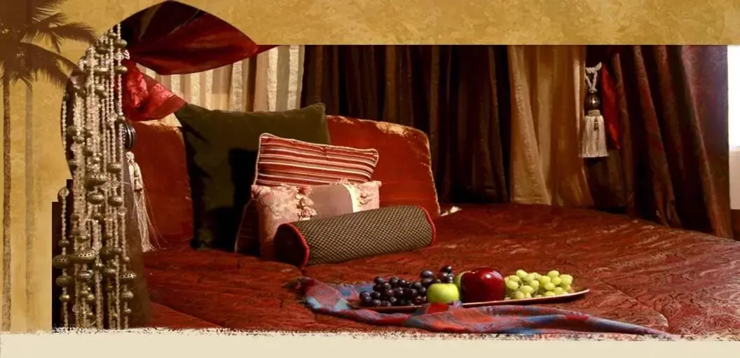 Bed in El Morocco Inn & Spa