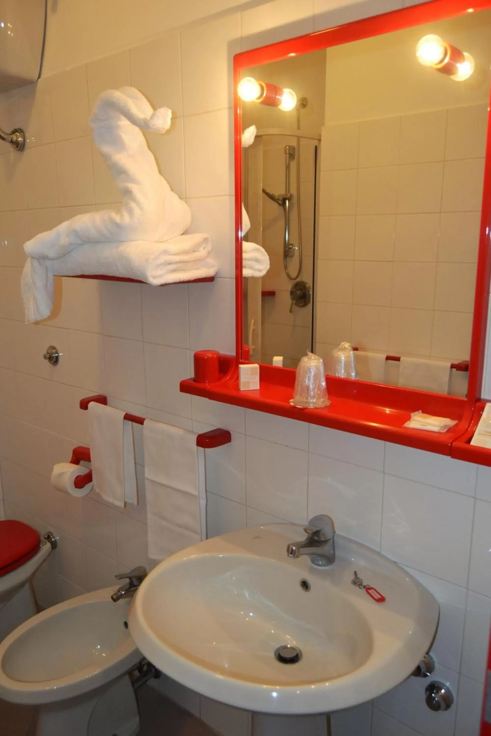 Bathroom in Hotel Facioni