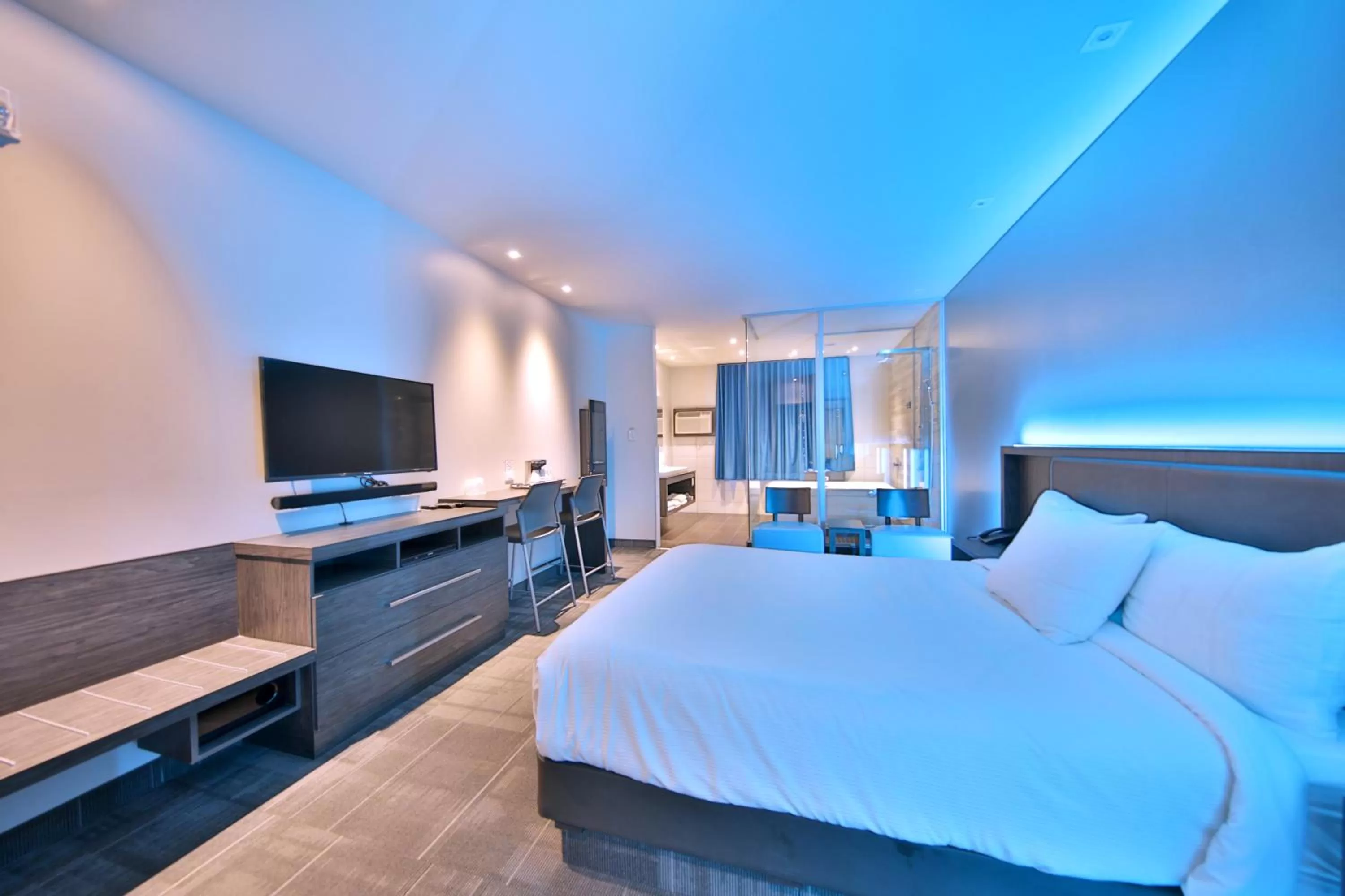 Bed in Hôtel Ô Laval