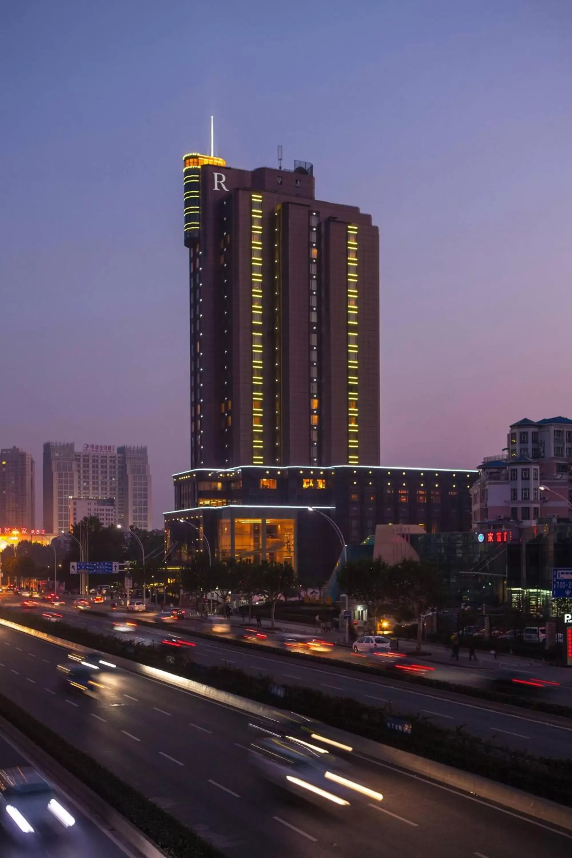 Property building in Renaissance Wuhan Hotel