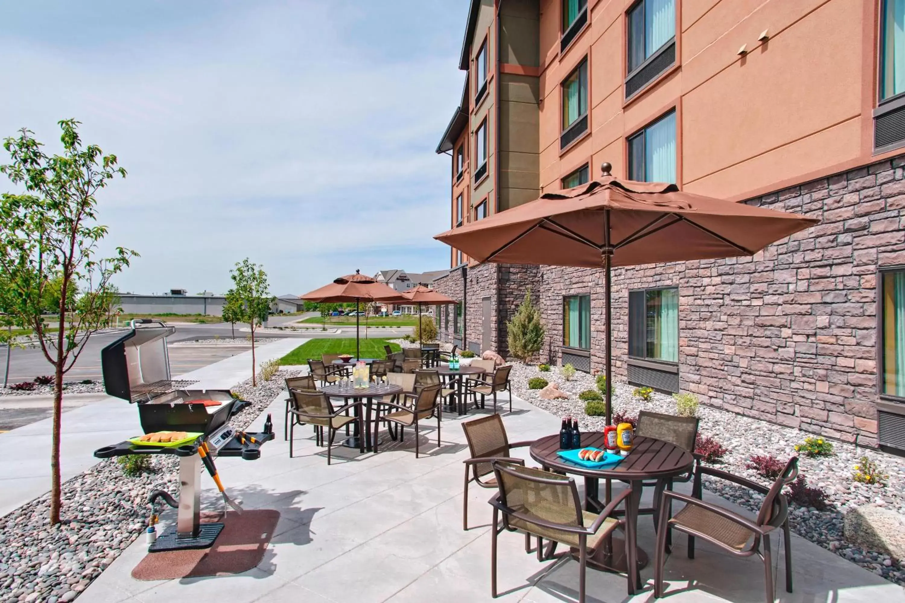 Property building, Restaurant/Places to Eat in TownePlace Suites by Marriott Billings