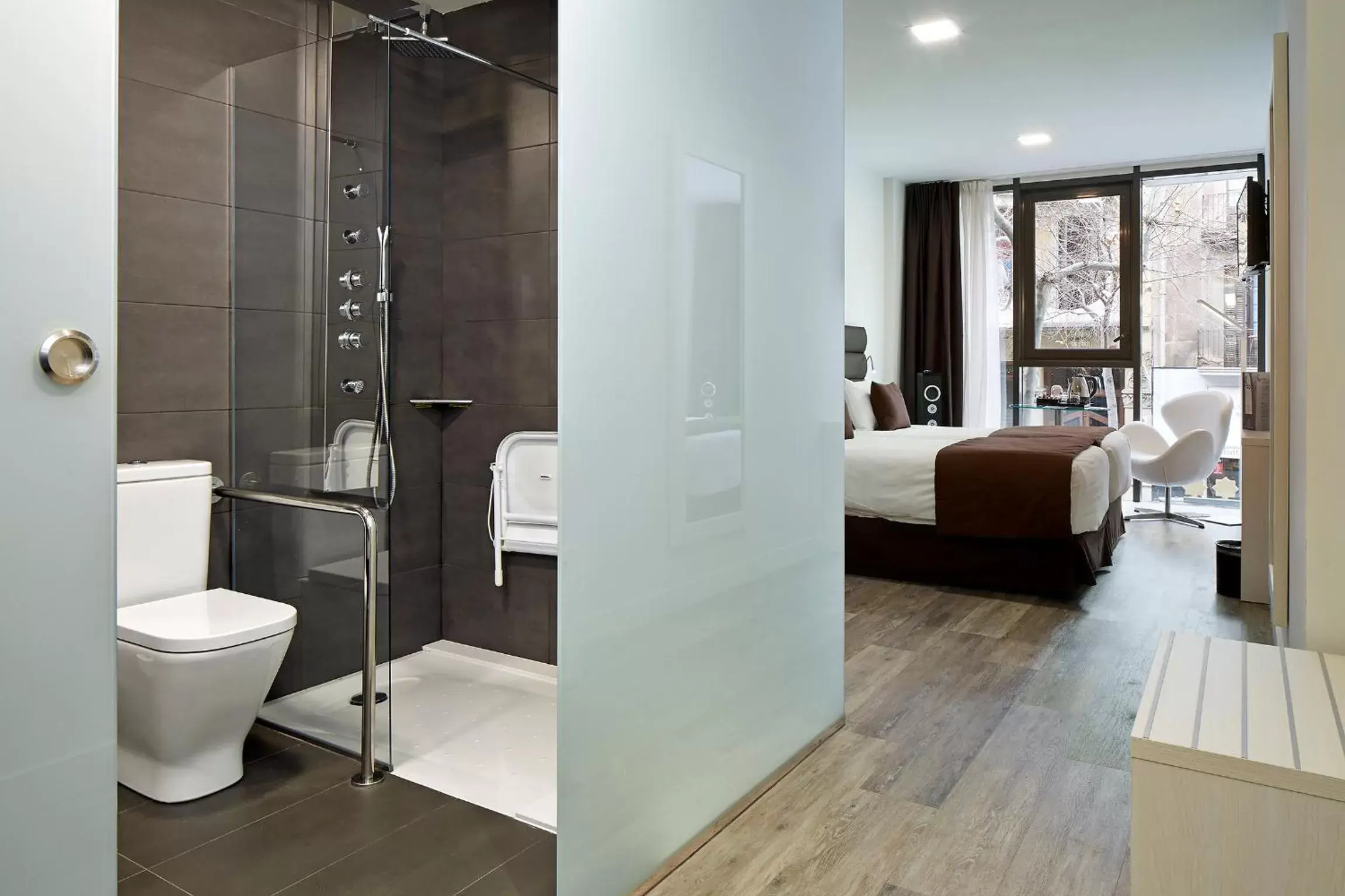 Day, Bathroom in Bcn Urbaness Hotels Gran Rosellon