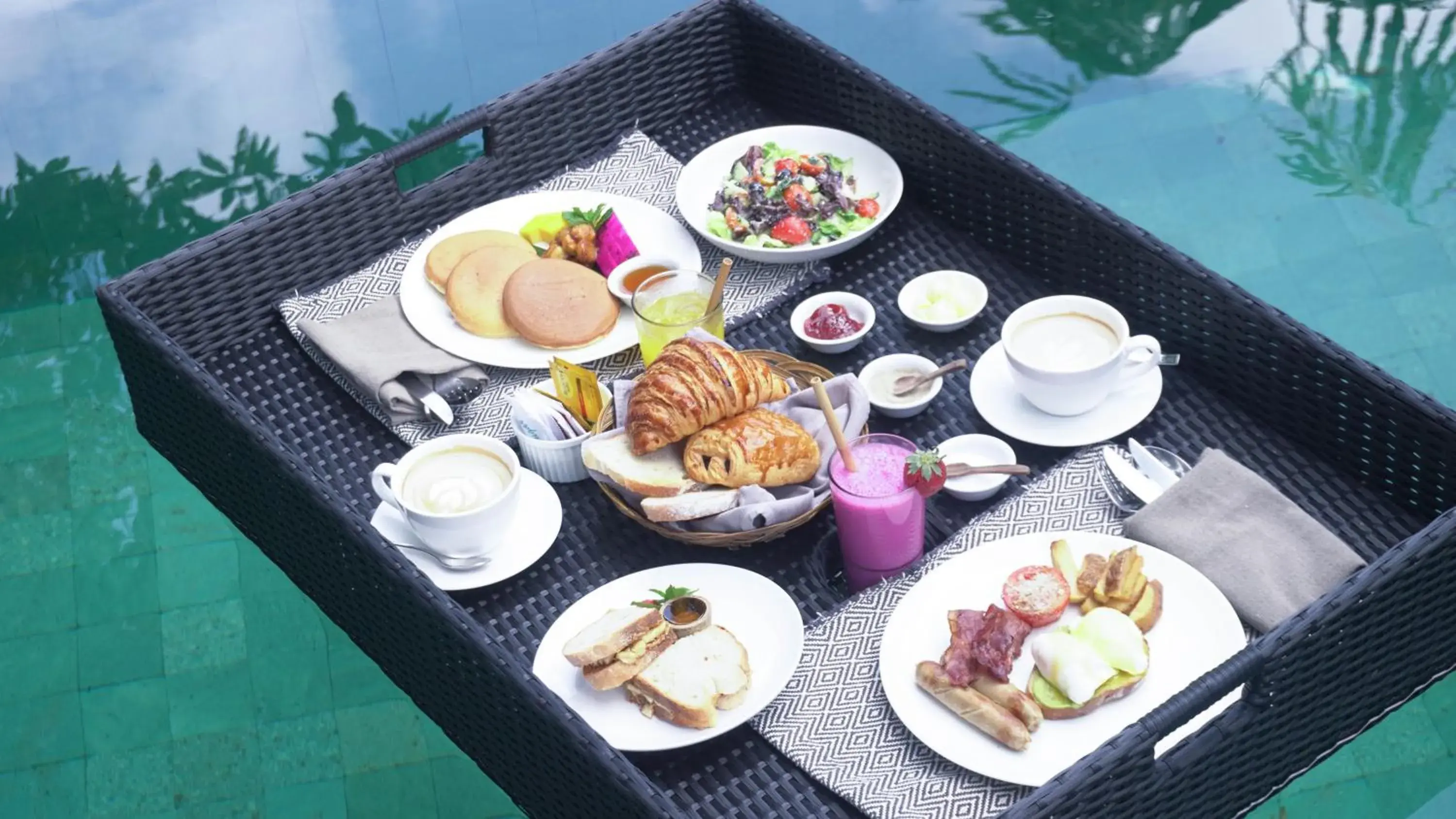 Breakfast in Aria Villas Ubud