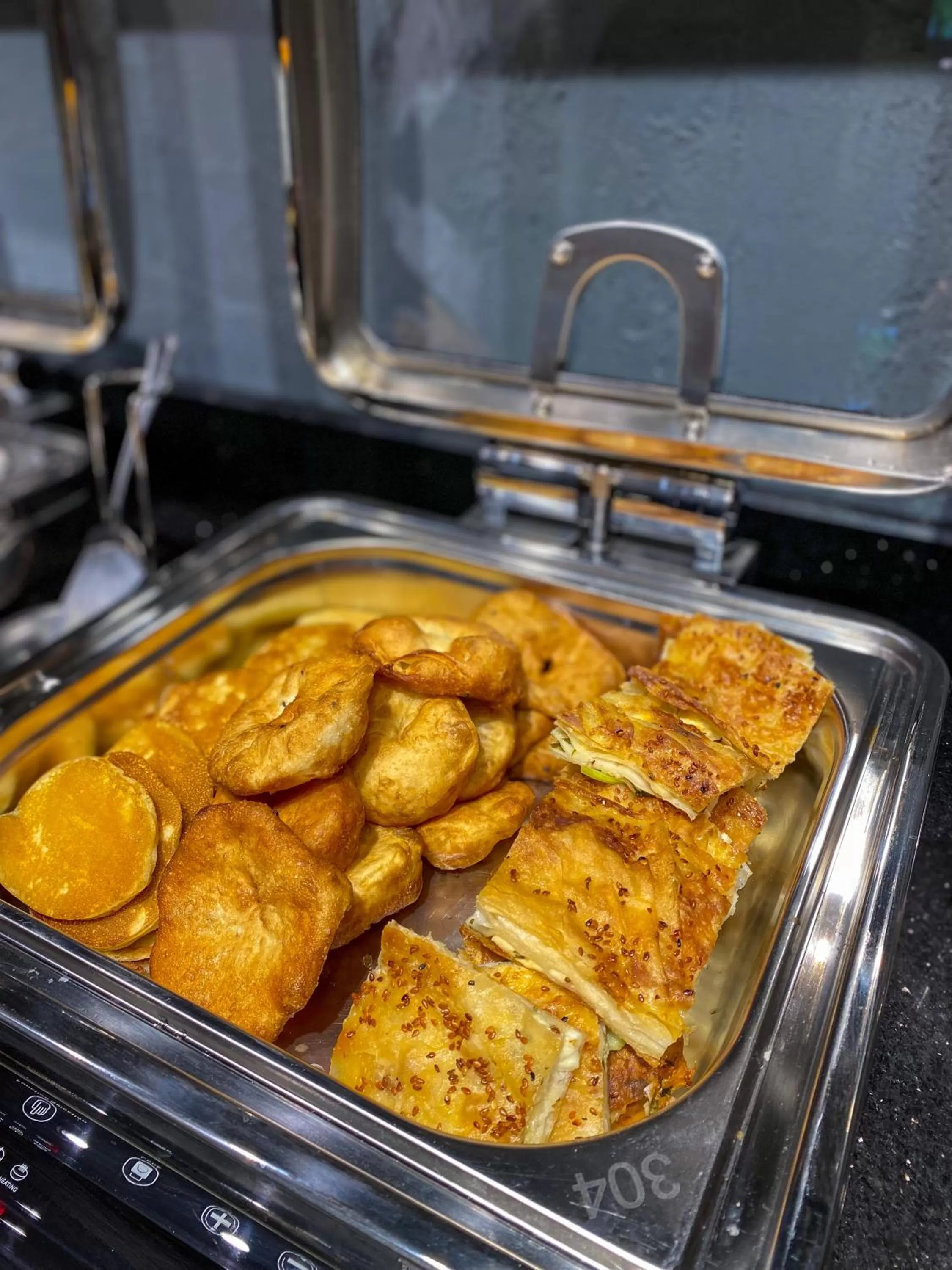 Breakfast in Falcon 1511