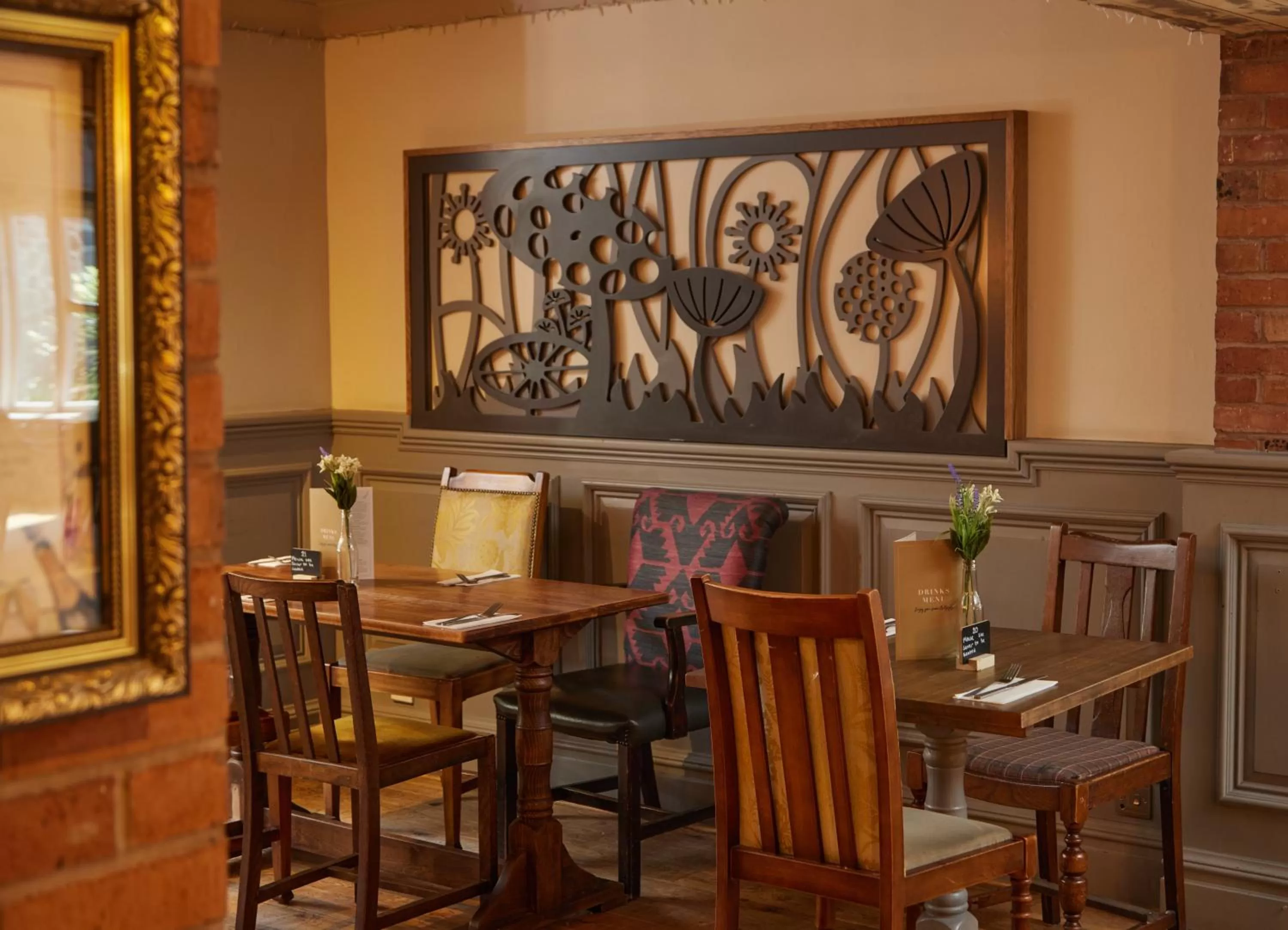 Restaurant/places to eat in Fieldhead Hotel by Greene King Inns