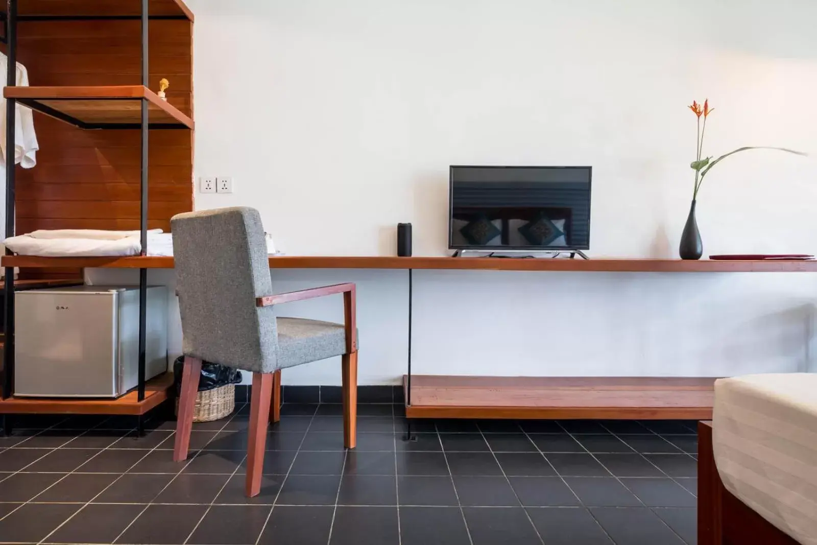 Seating area, TV/Entertainment Center in Pippali Boutique Hotel