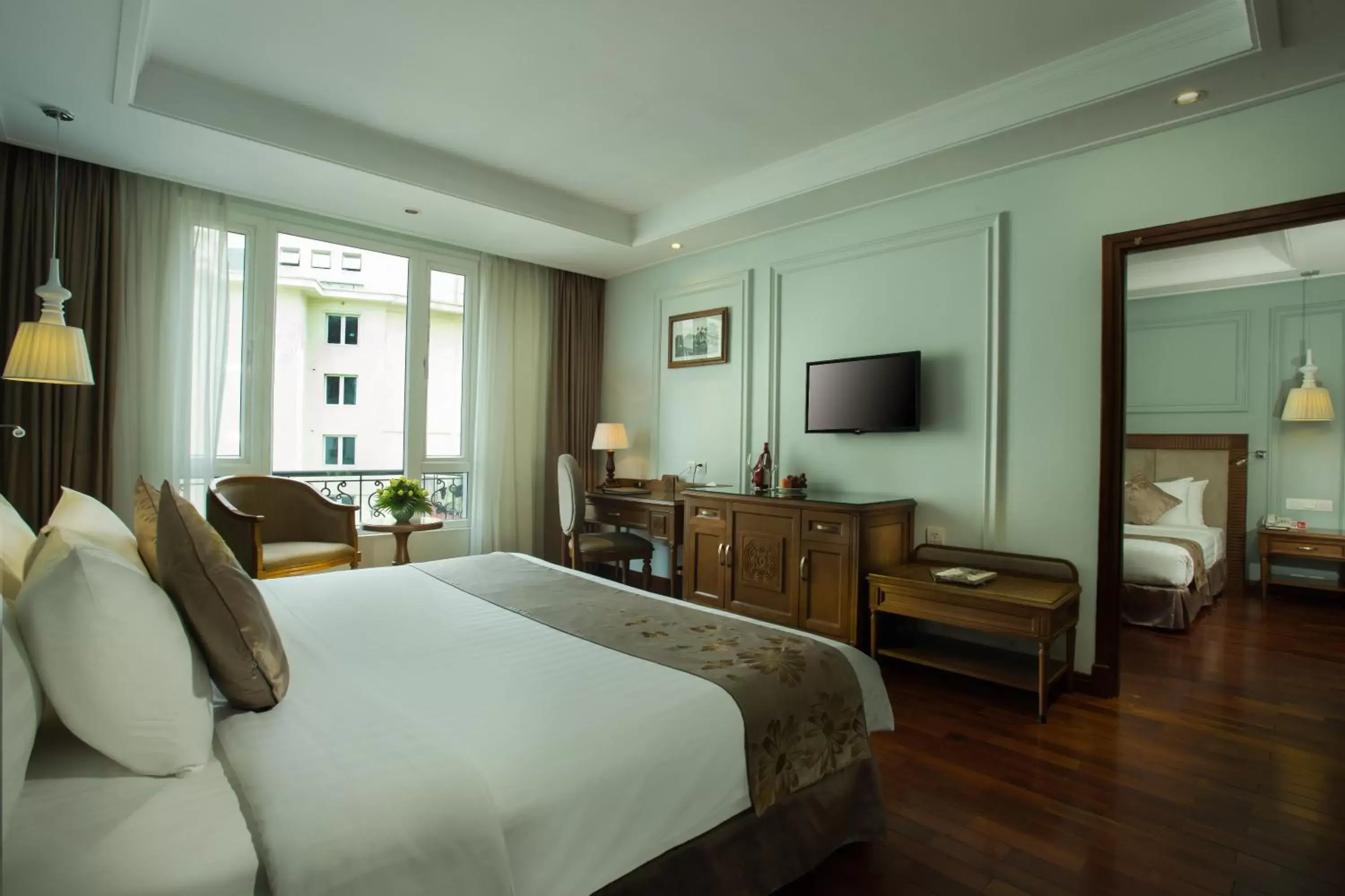 Photo of the whole room, Room Photo in Hanoi Pearl Hotel