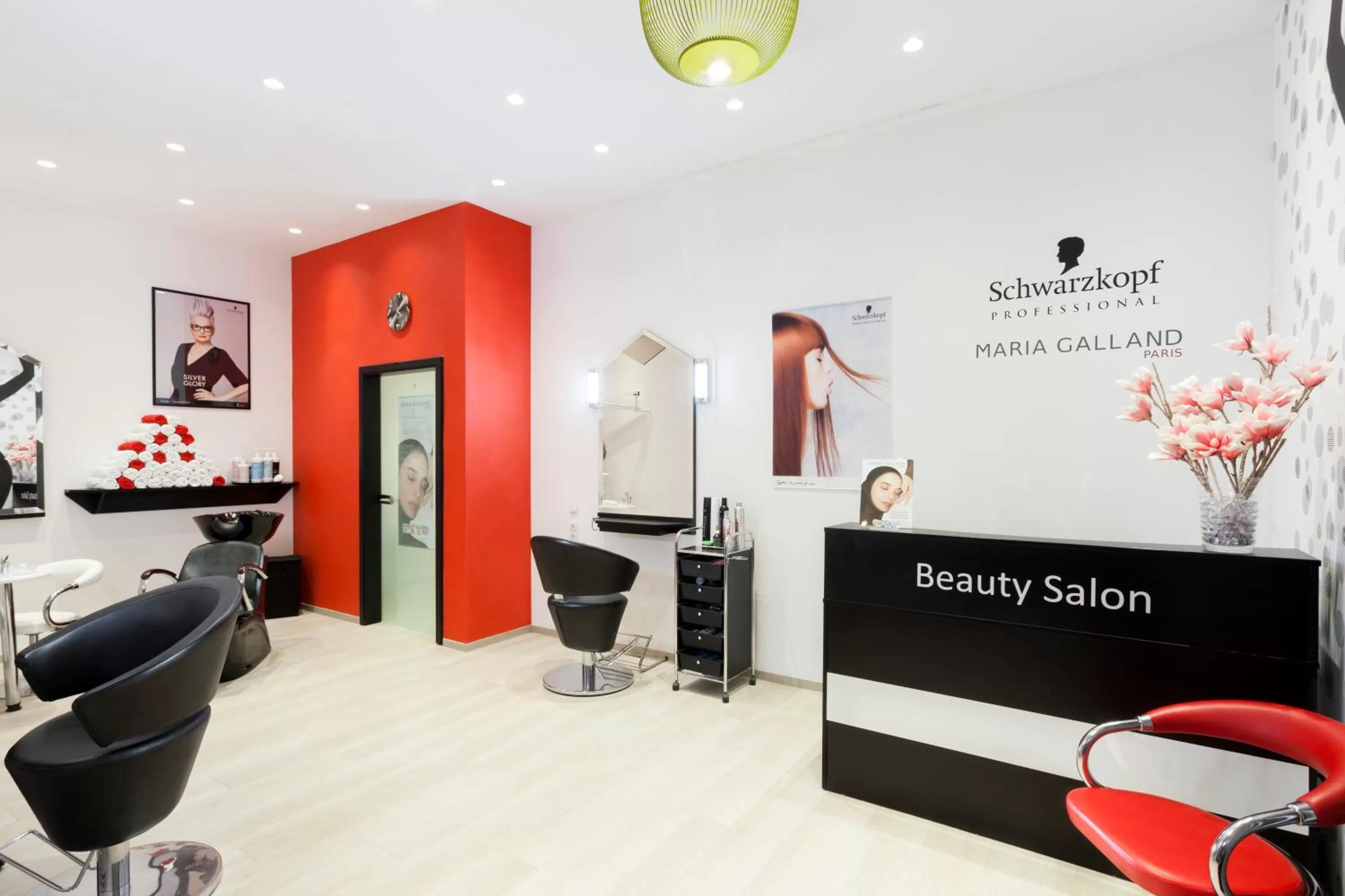 On-site shops in Danubius Hotel Helia