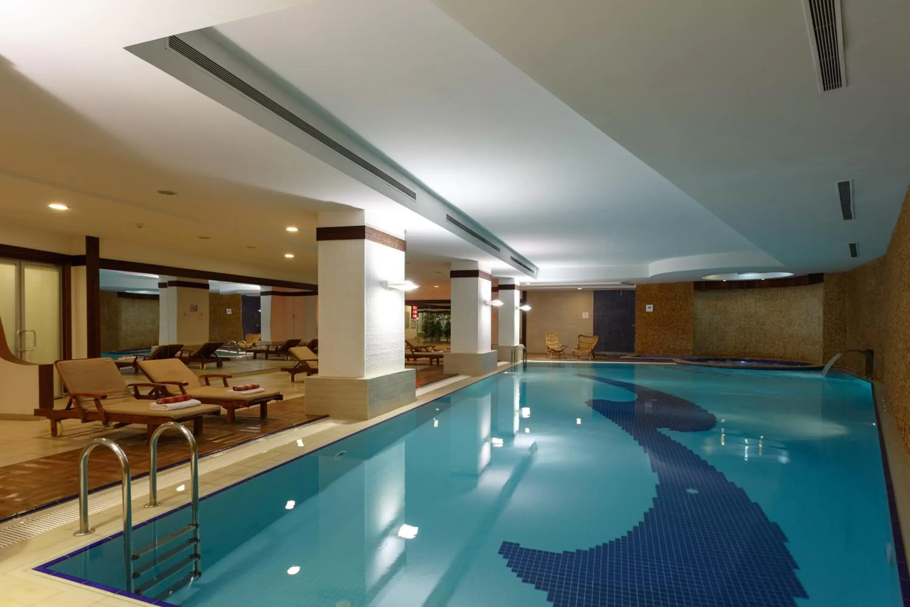 Swimming Pool in Byotell Hotel Istanbul