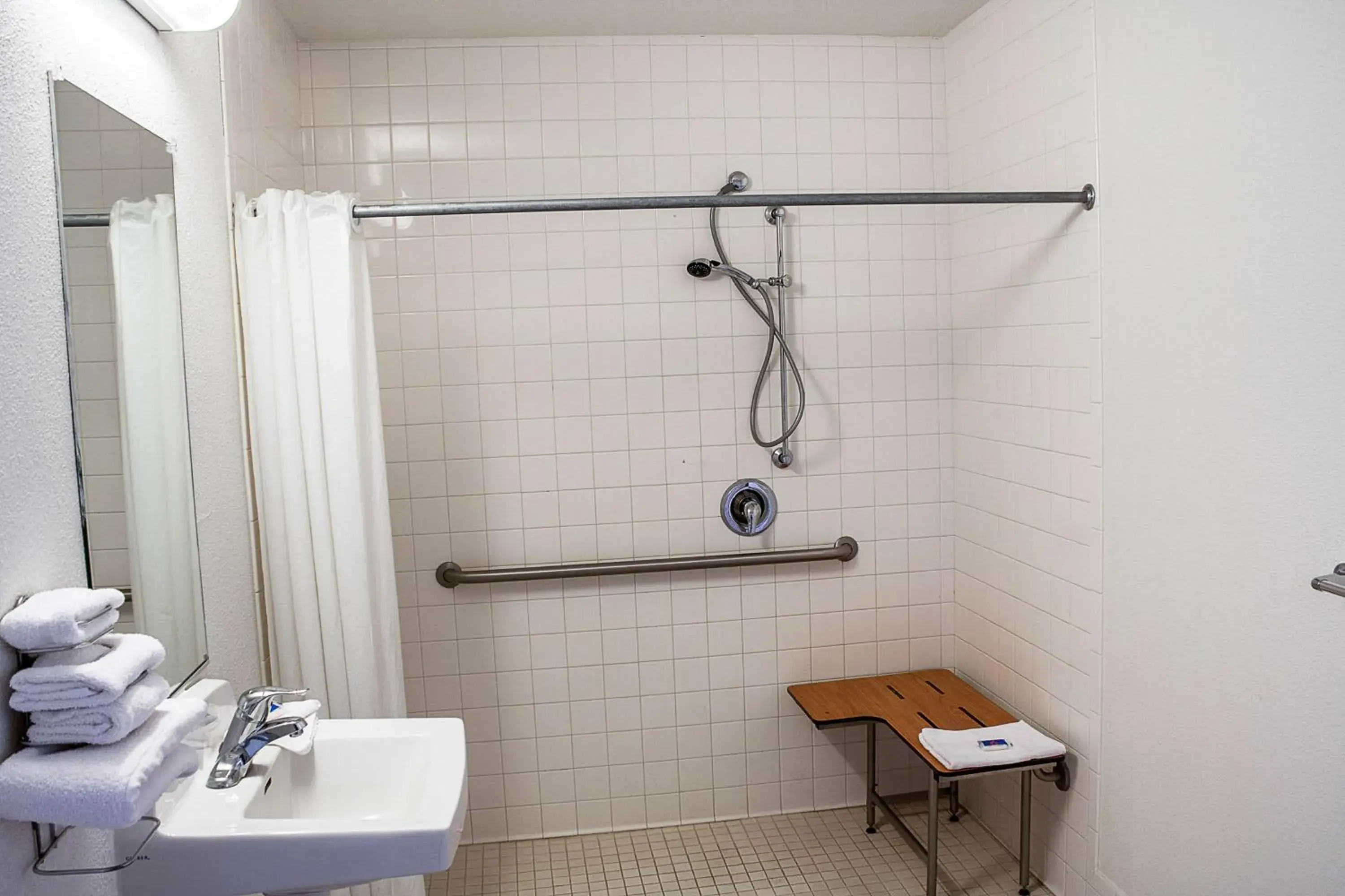 Shower, Bathroom in Motel 6-Ukiah, CA