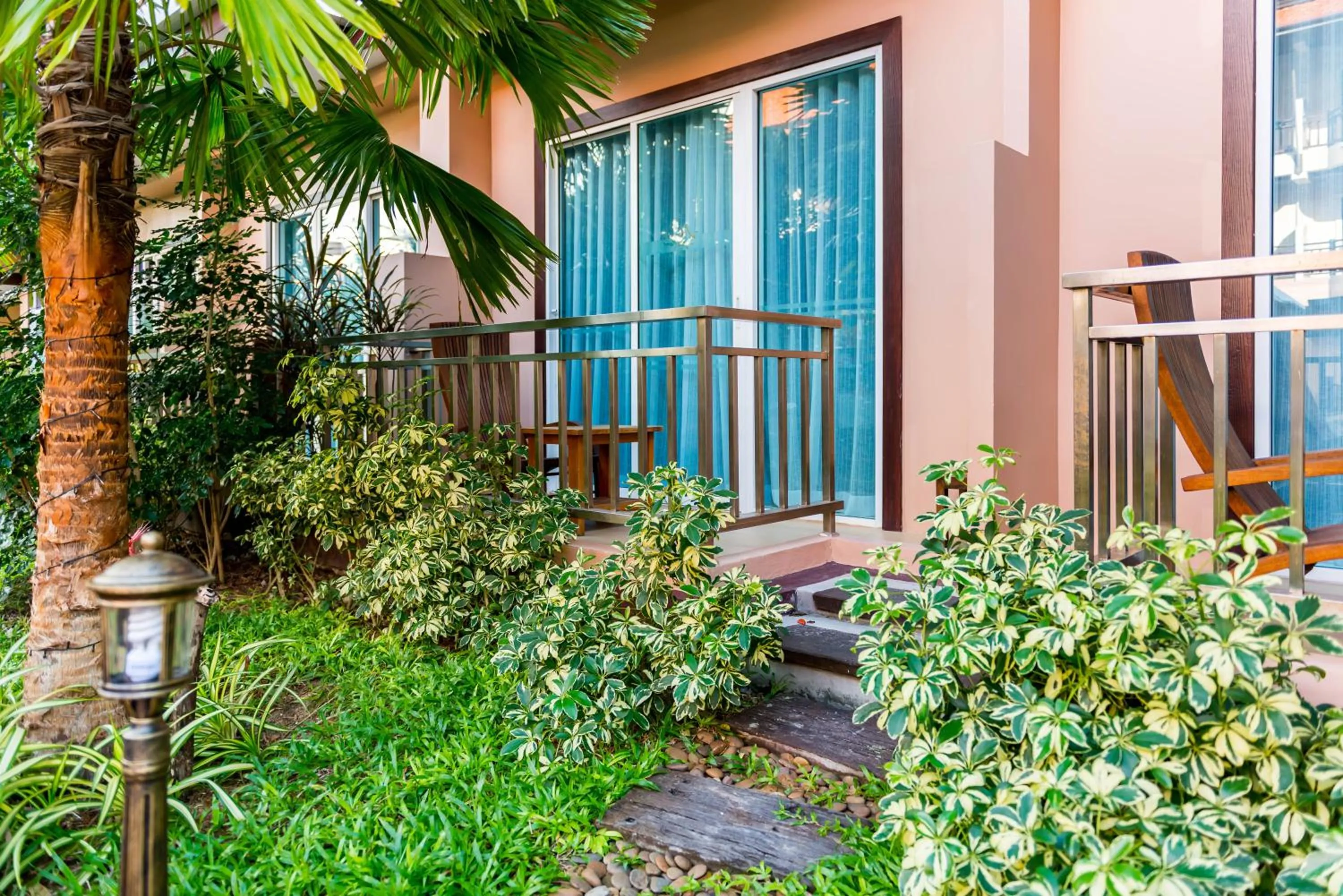 Garden view in Nipa Resort, Patong Beach