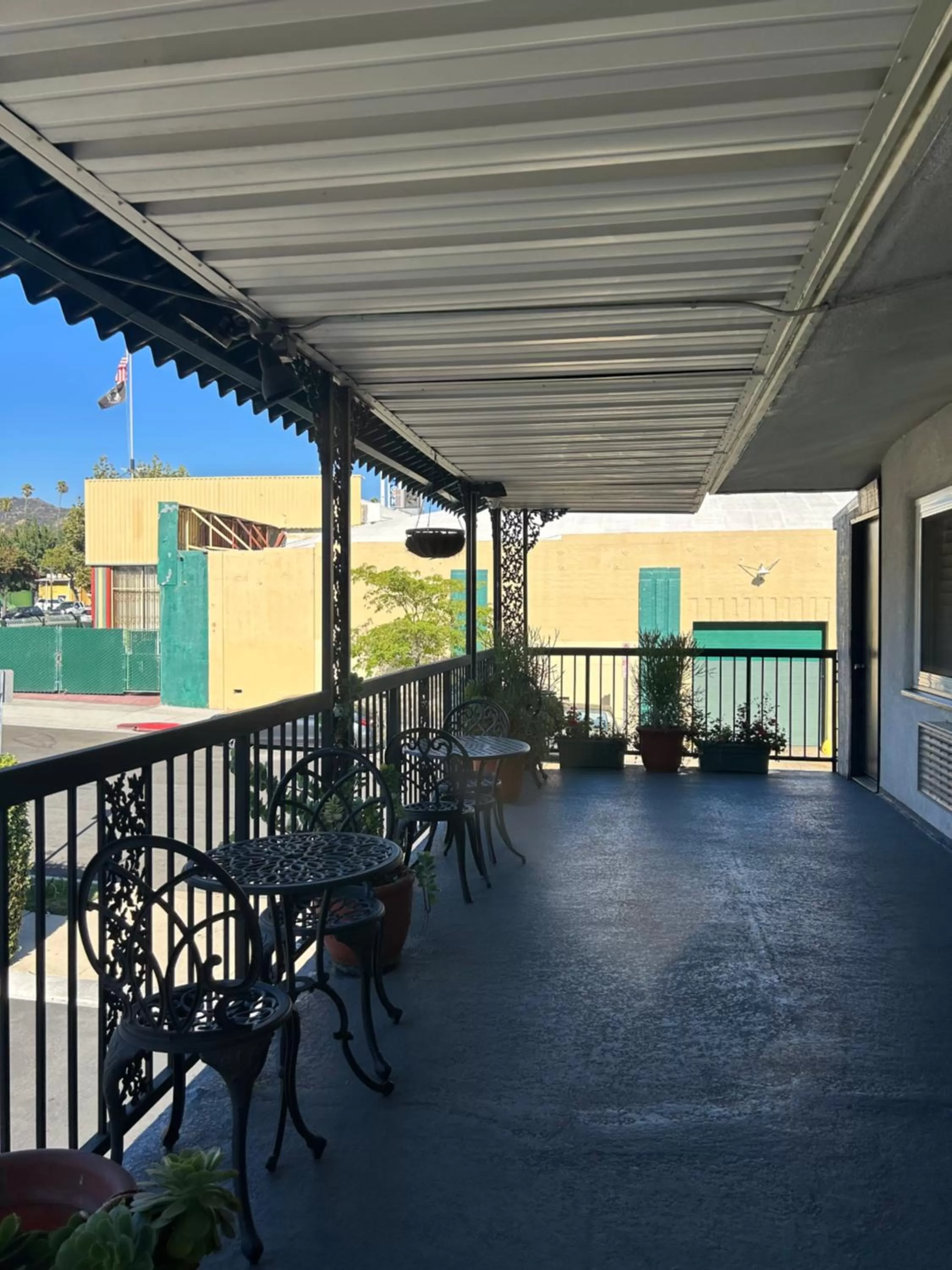 Seating area in Welcome Inn
