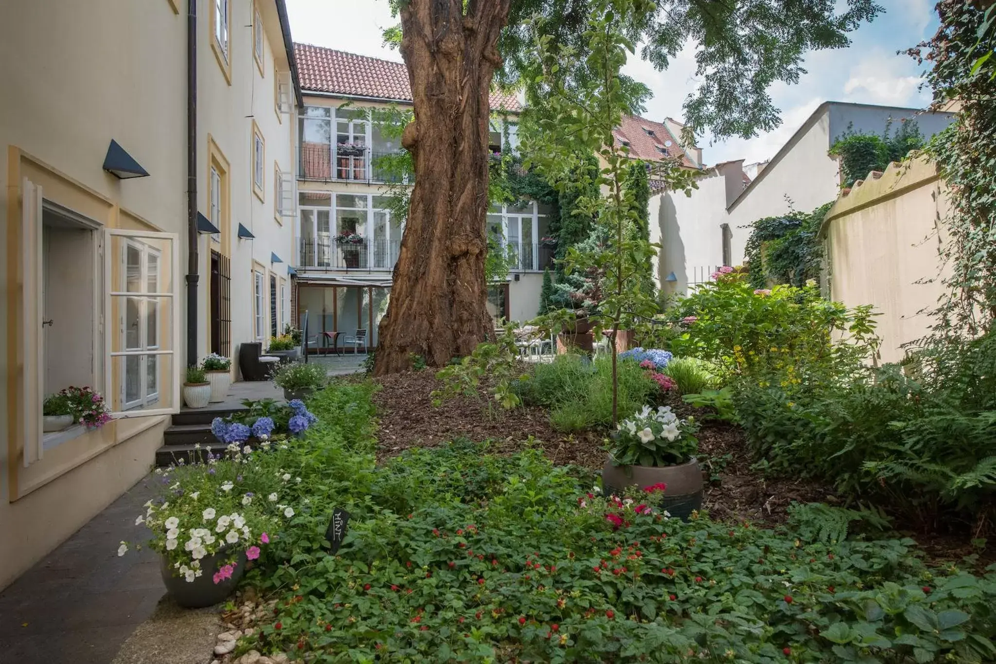 Patio, Property Building in Monastery Garden Prague