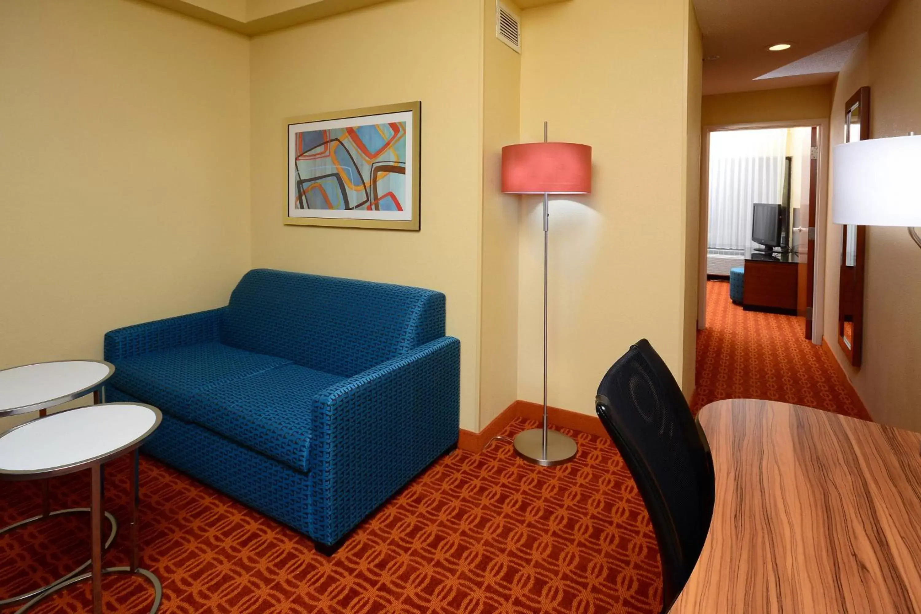 Bedroom, Seating Area in Fairfield Inn and Suites by Marriott Winston Salem/Hanes