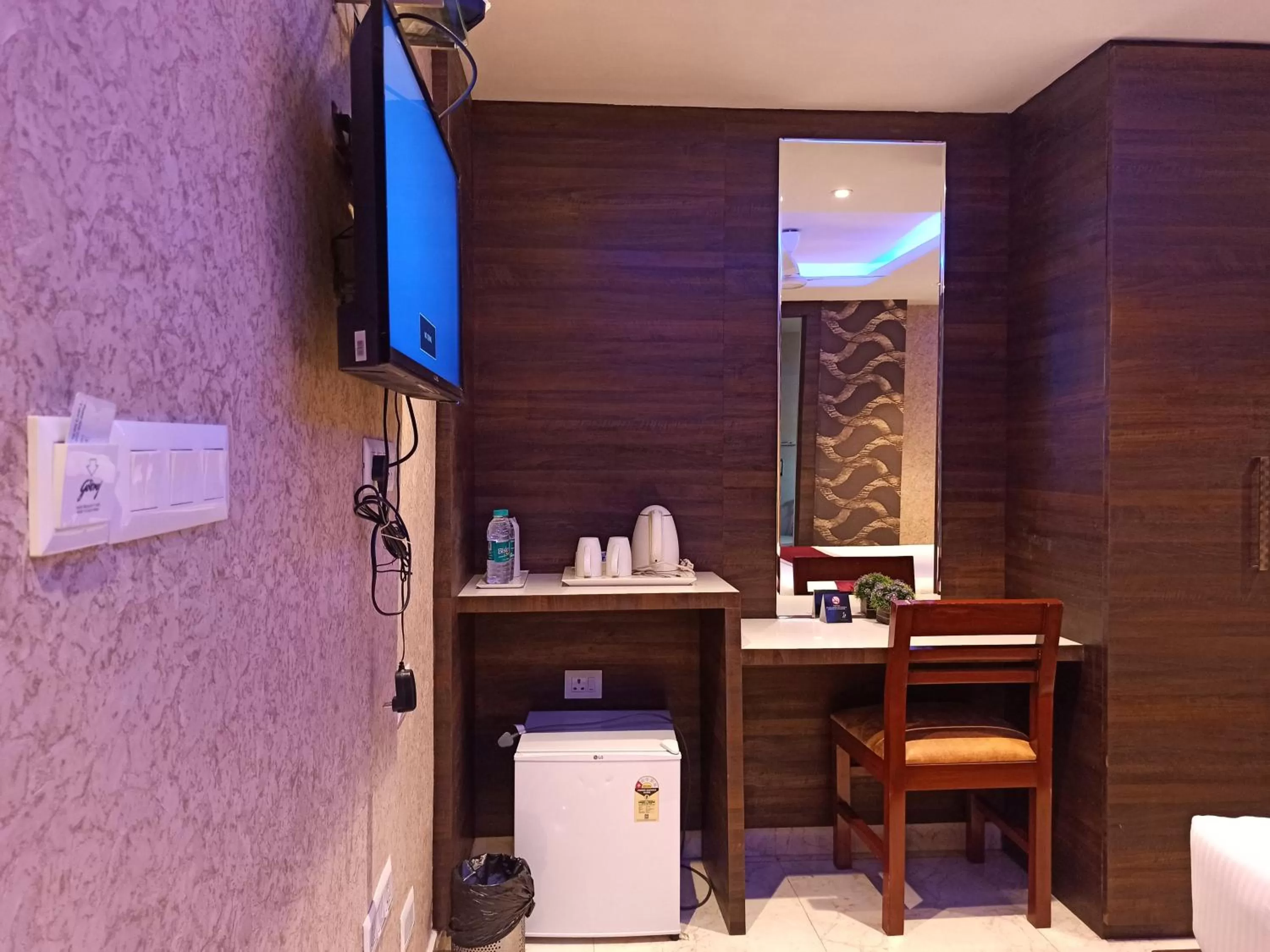 TV and multimedia, TV/Entertainment Center in Hotel A P Home's - A Boutique Hotel