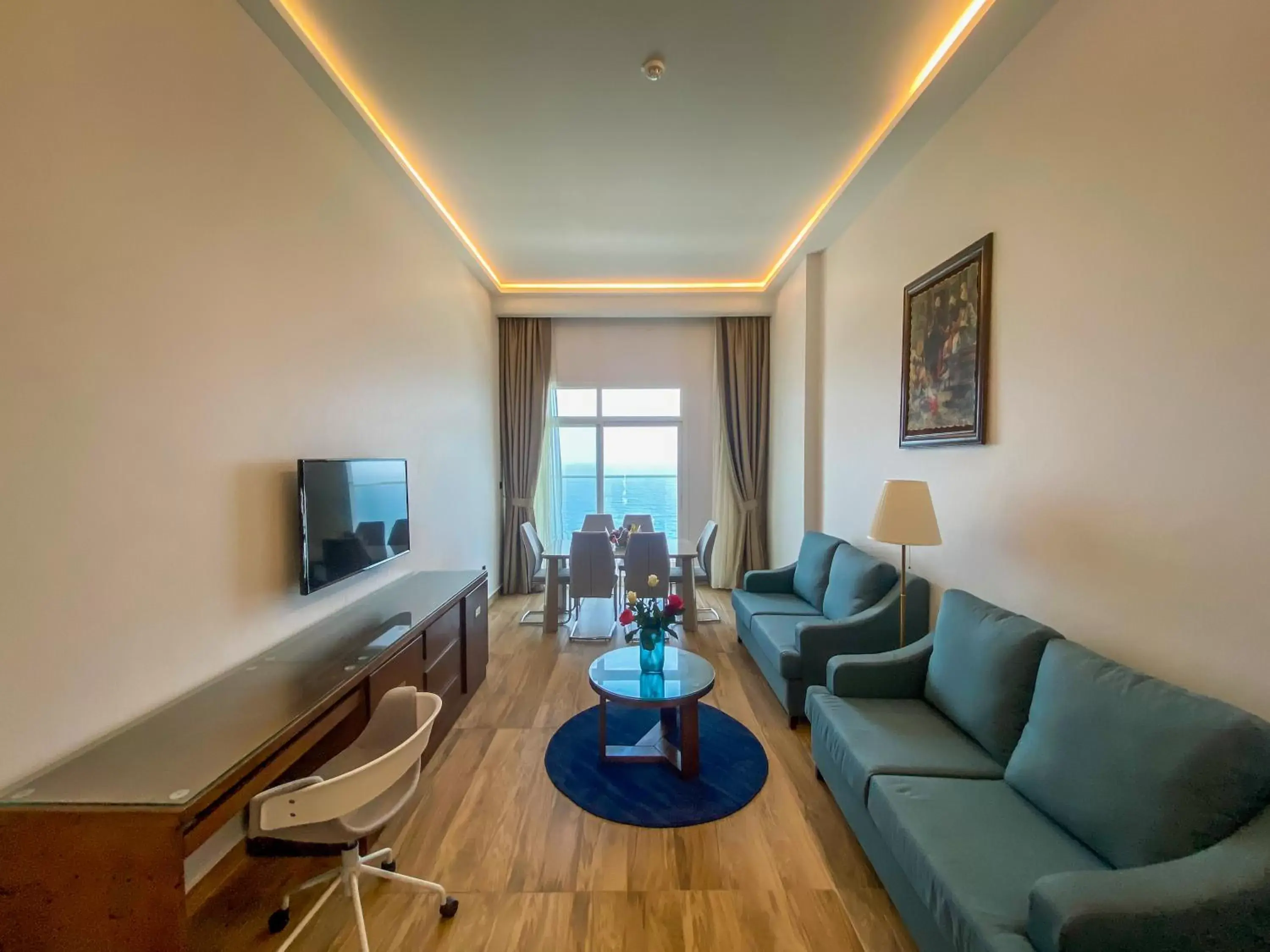 Living room, Seating Area in Mirage Bab Al Bahr Beach Hotel