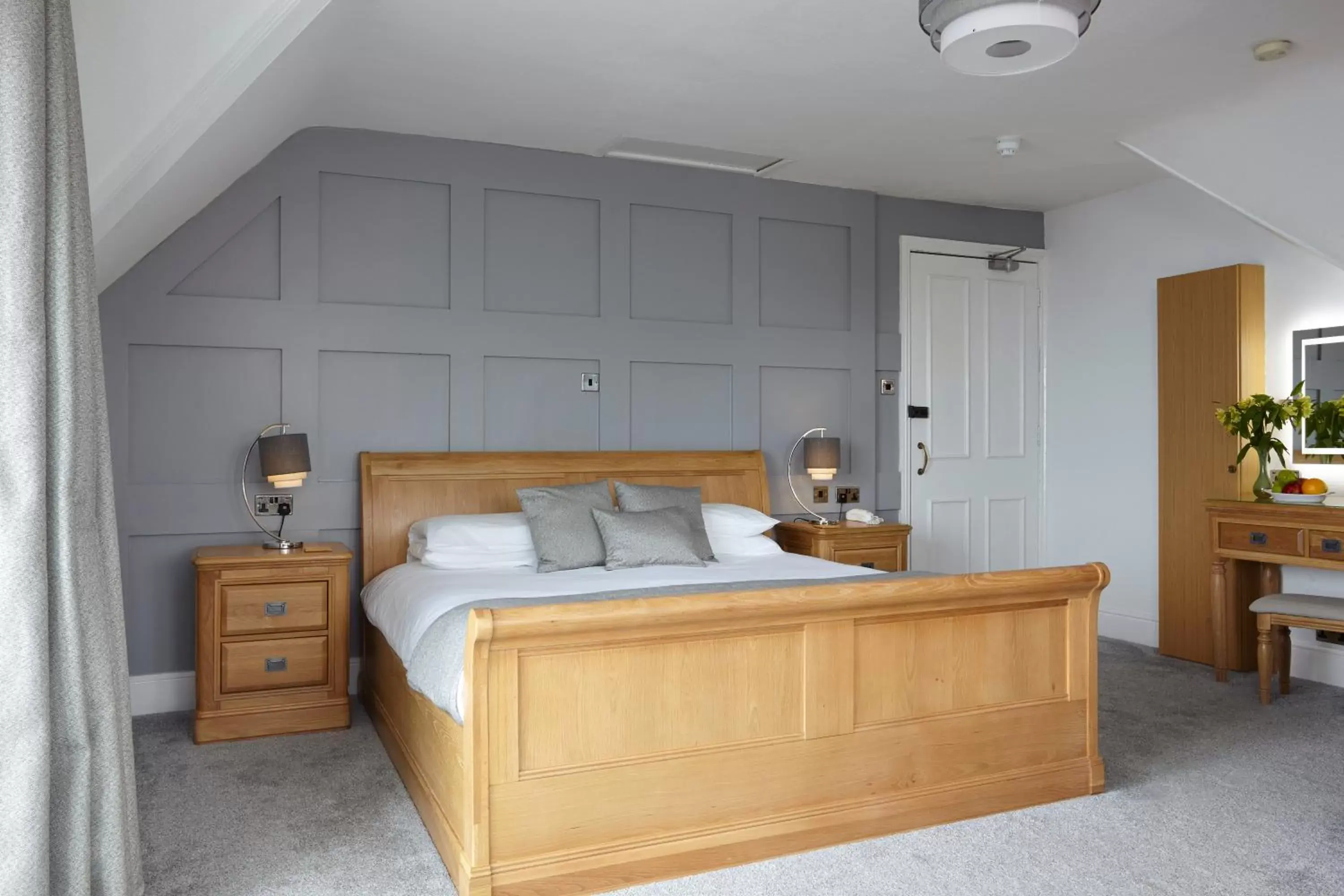 Bed in Luccombe Hall Hotel Bed in Luccombe Hall Hotel