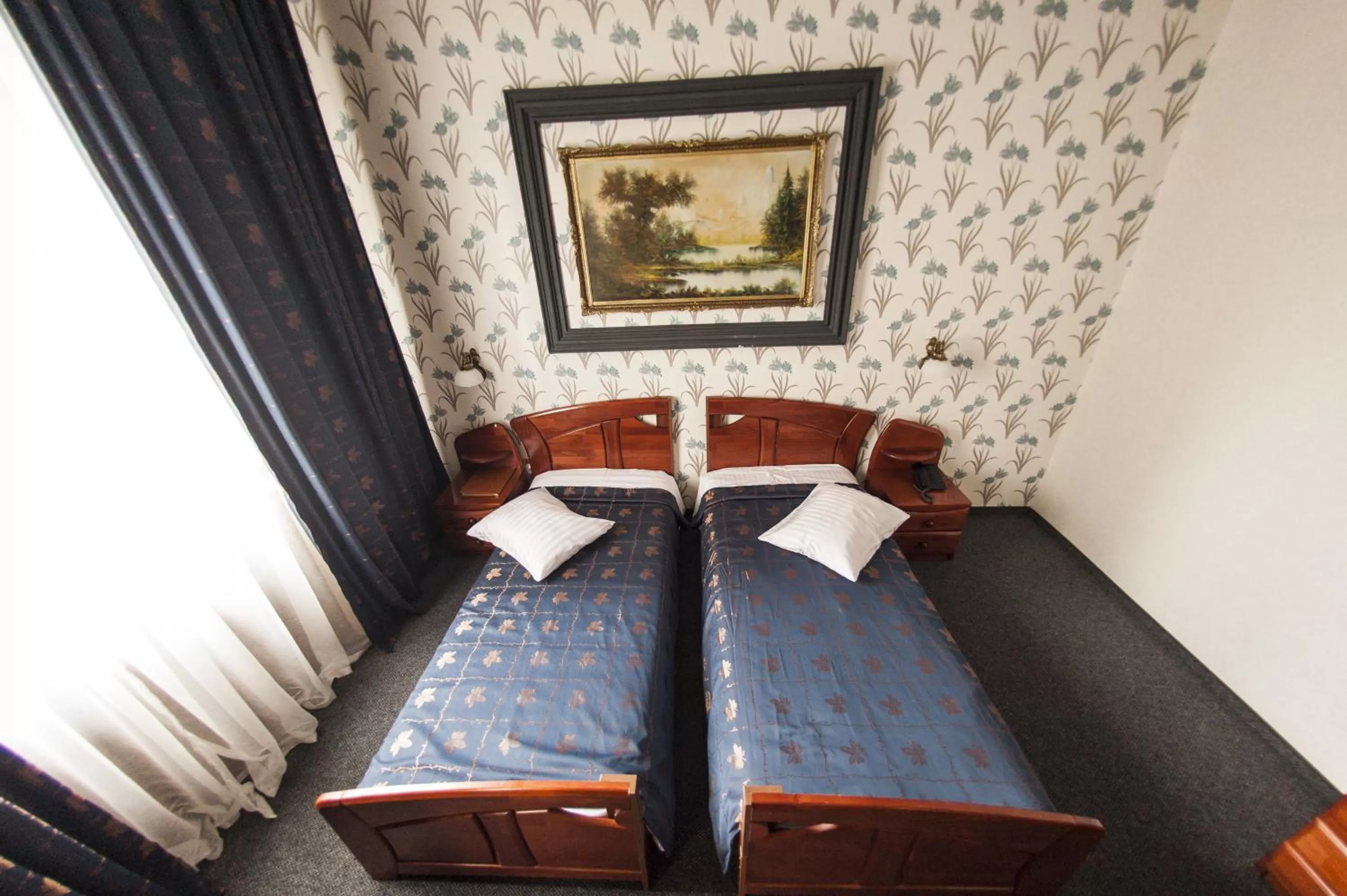 Bed in Bucharest Comfort Suites Hotel