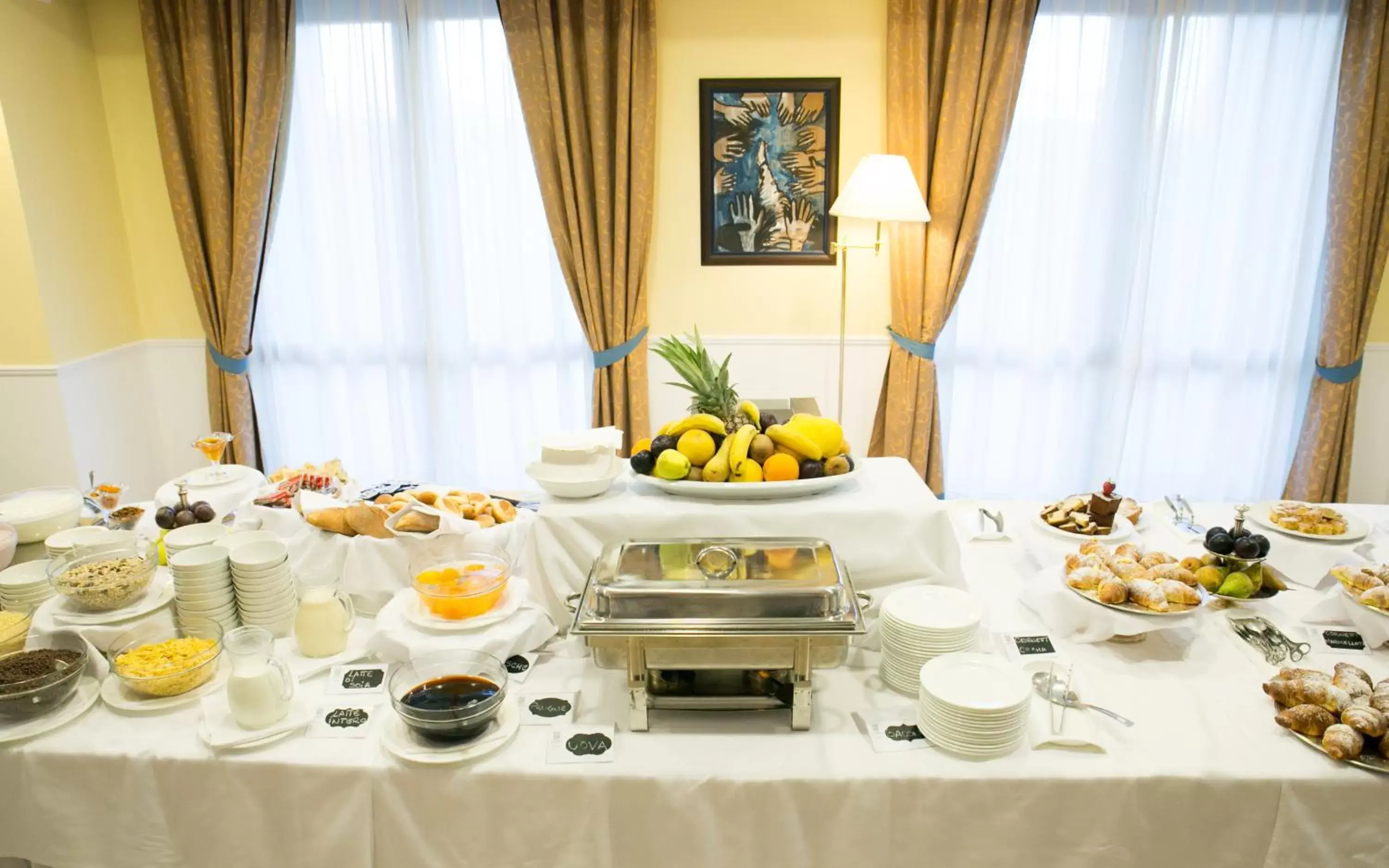 Buffet breakfast, Food in Il Picciolo Etna Golf Resort & Spa