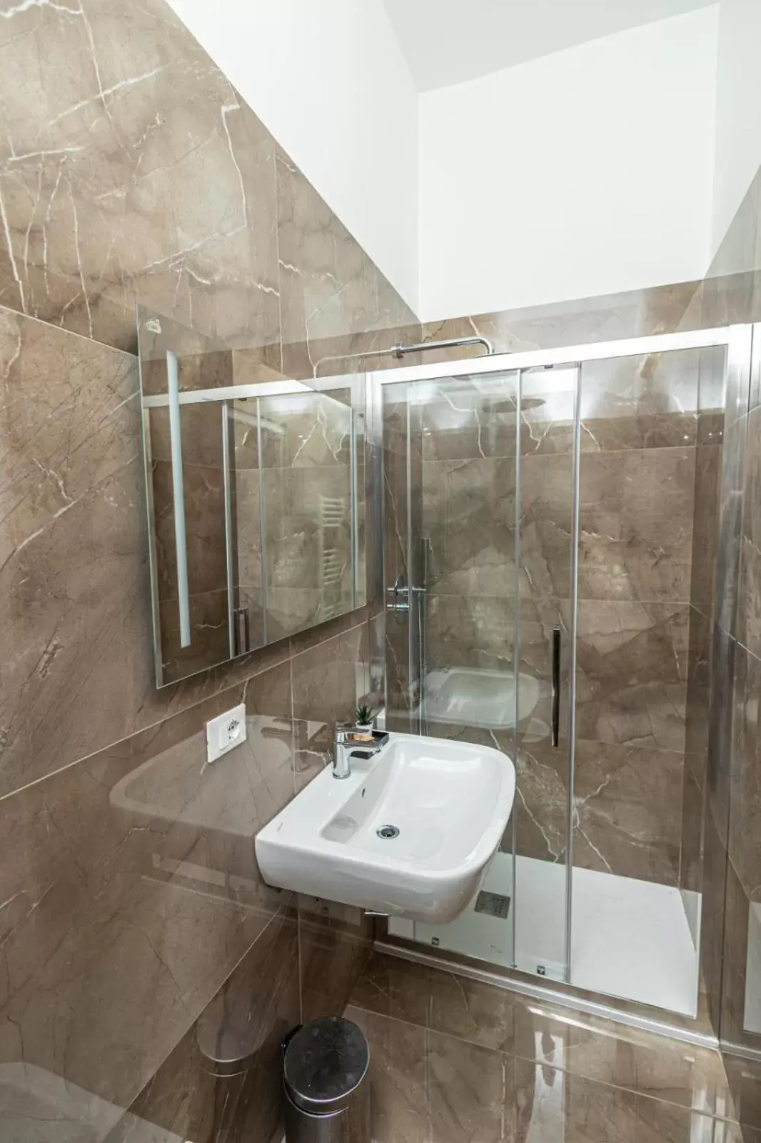 Shower, Bathroom in suebi rooms