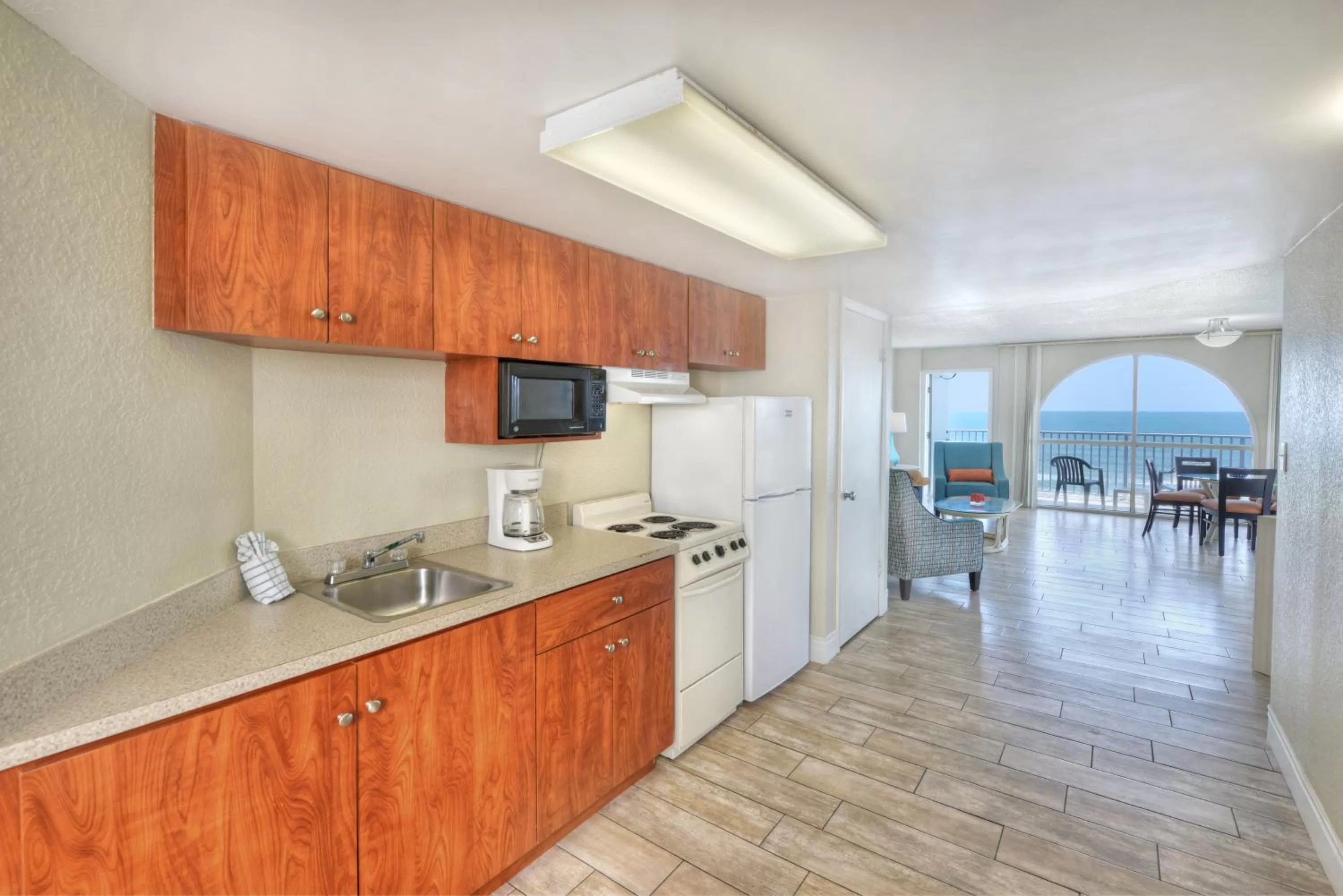 Kitchen or kitchenette in El Caribe Resort and Conference Center