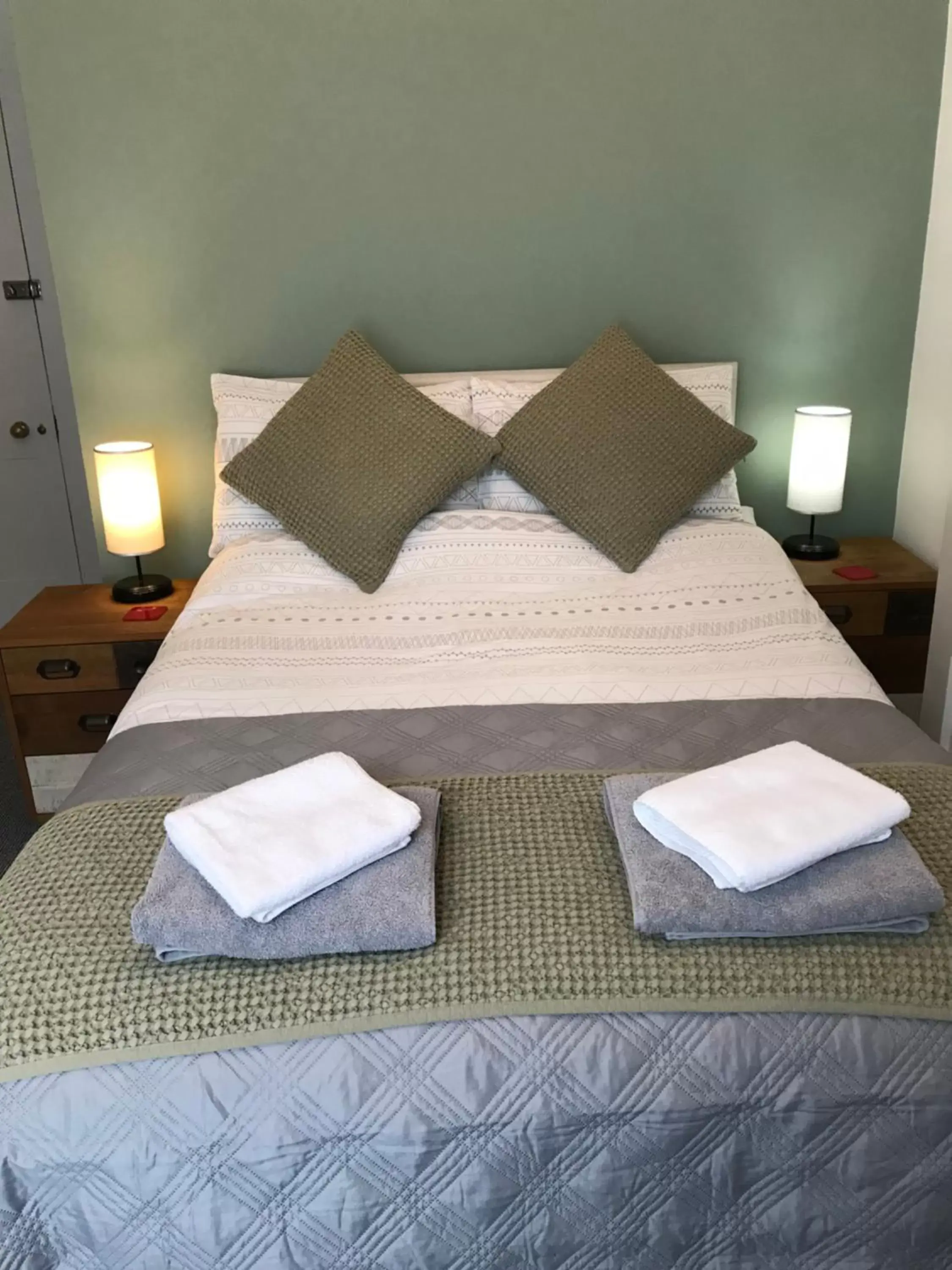Bed in The Tavistock Inn