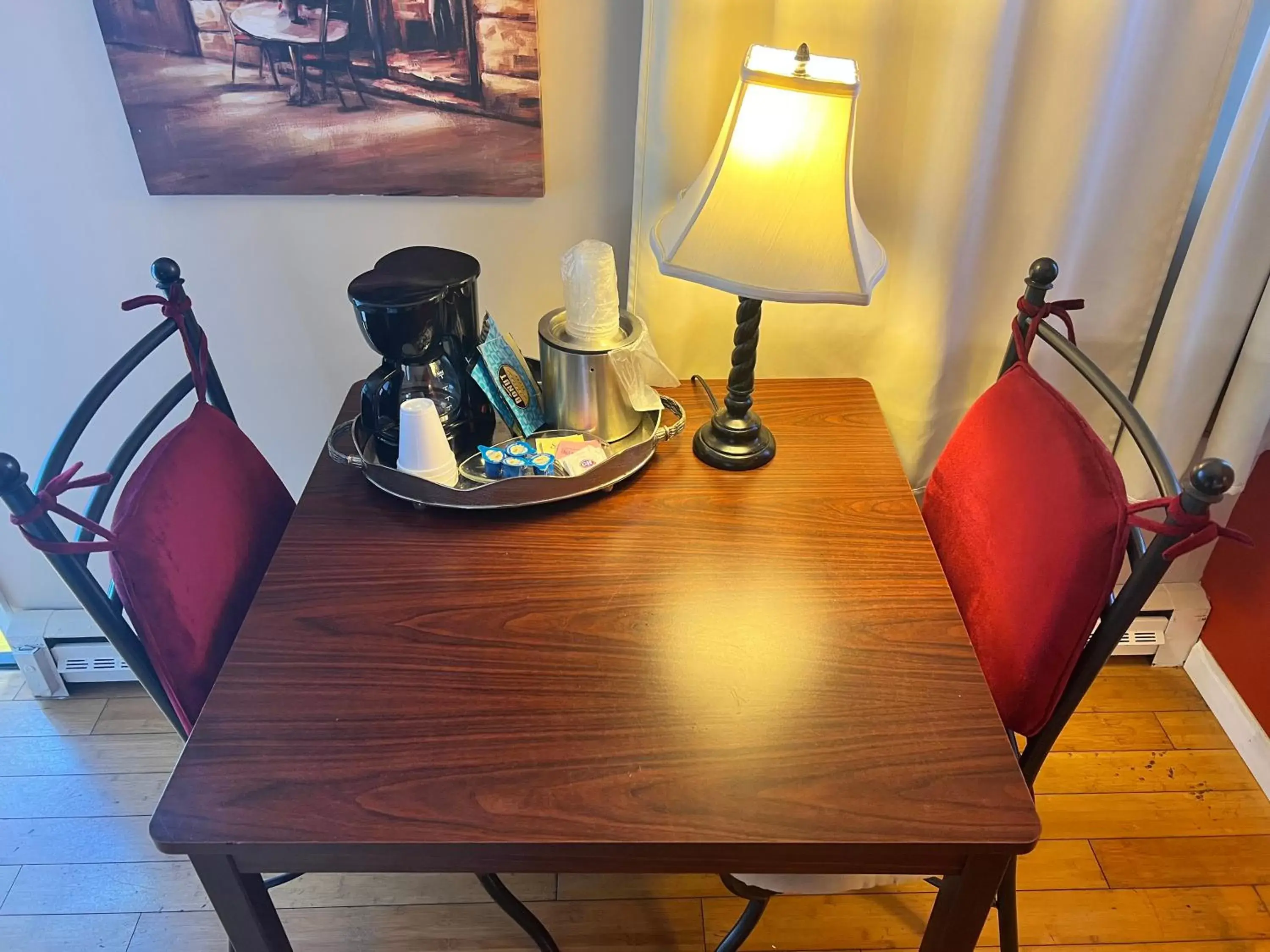 Dining area in Great House Motel