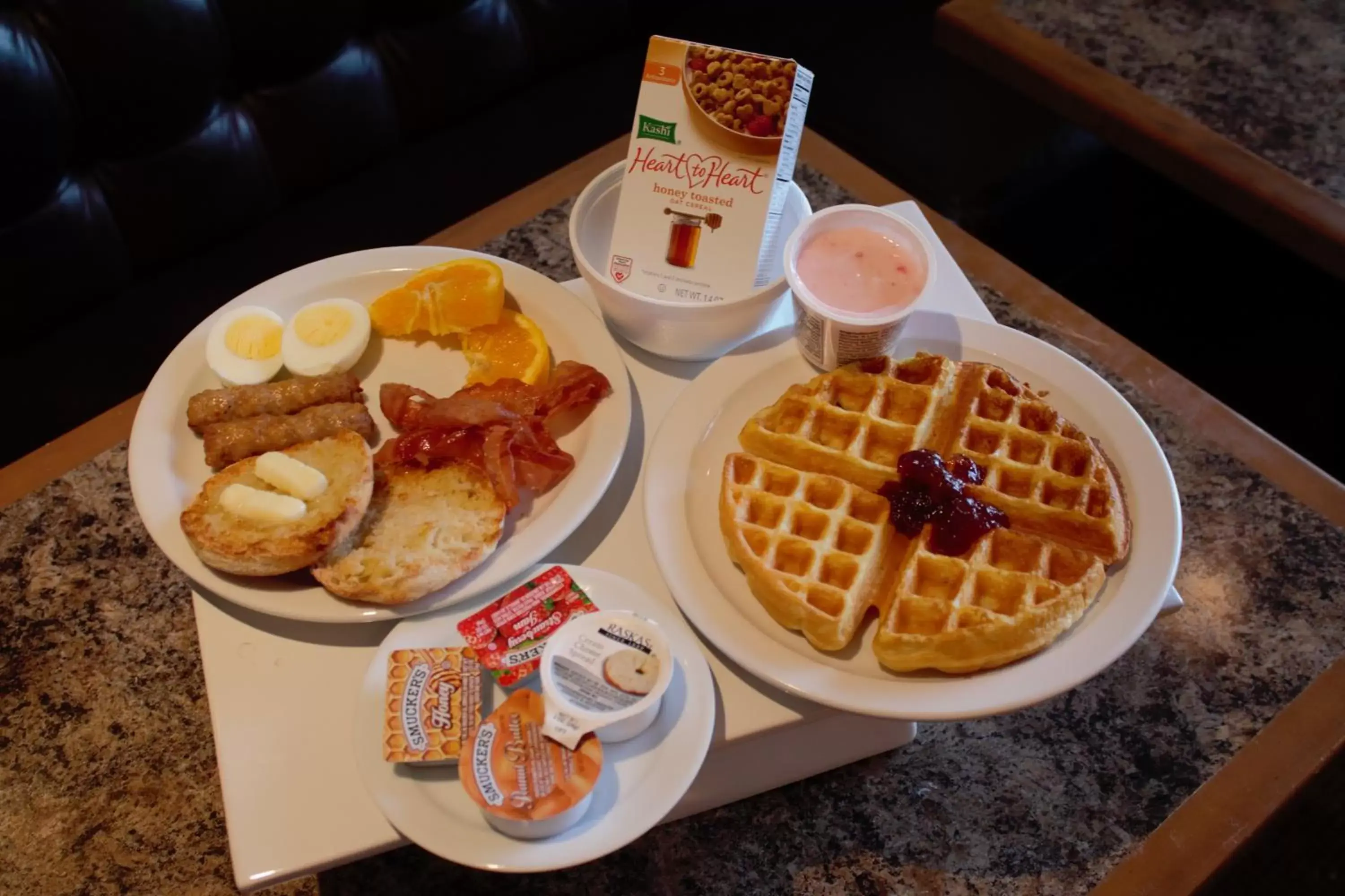 Breakfast in Best Western Liberty Inn