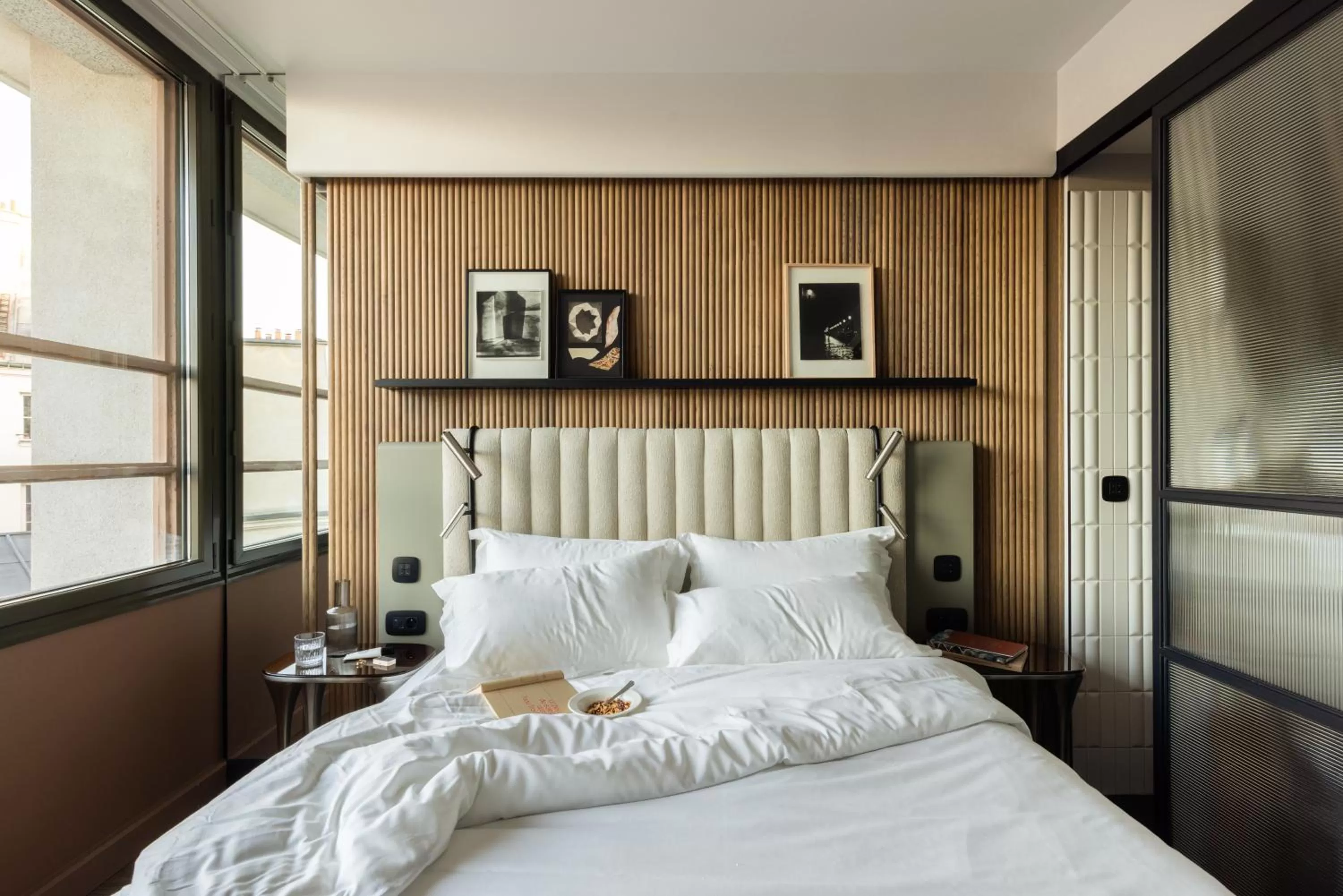 Bed in Hôtel Dame des Arts