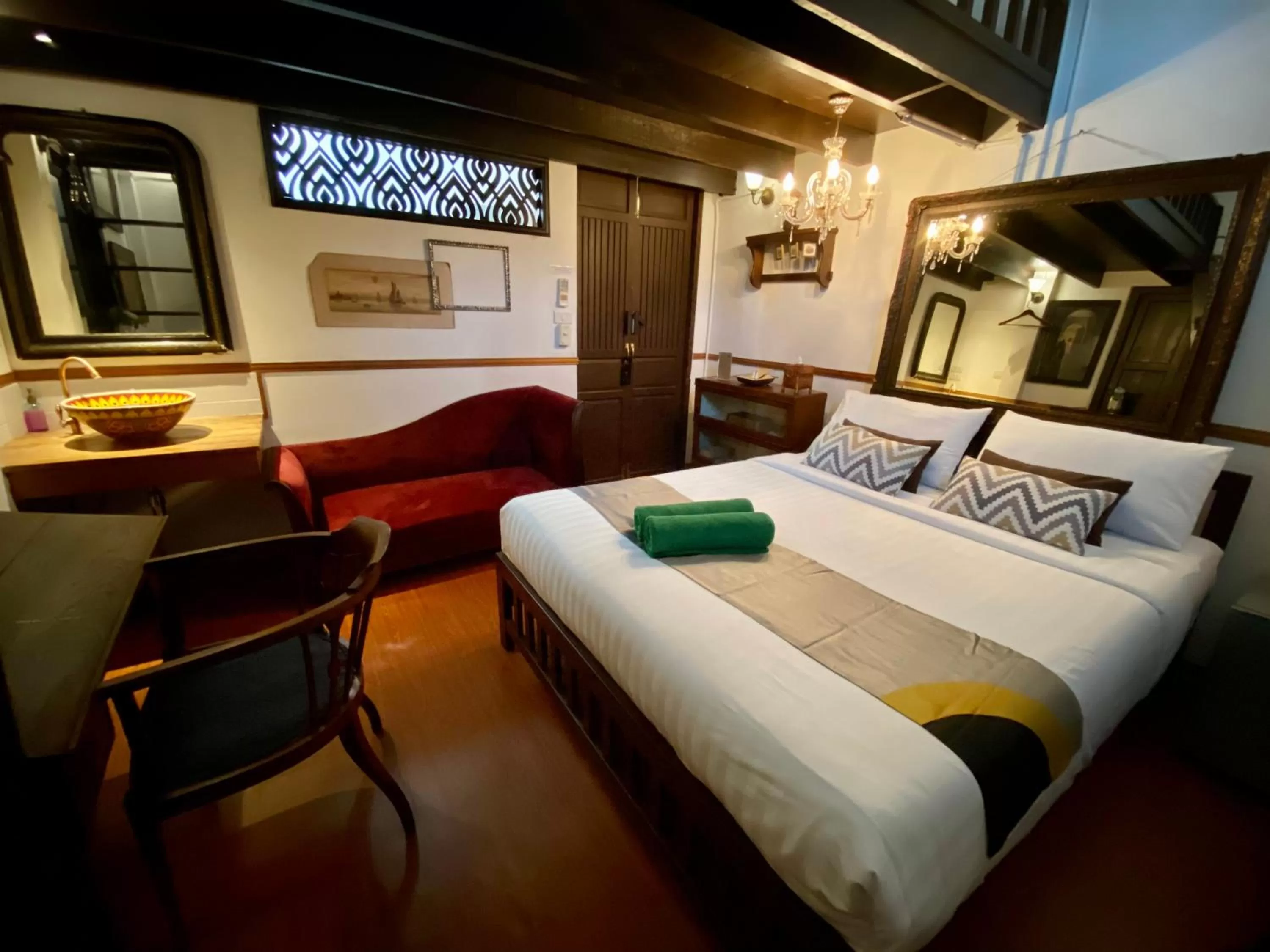 Bed in 103 - Bed and Brews