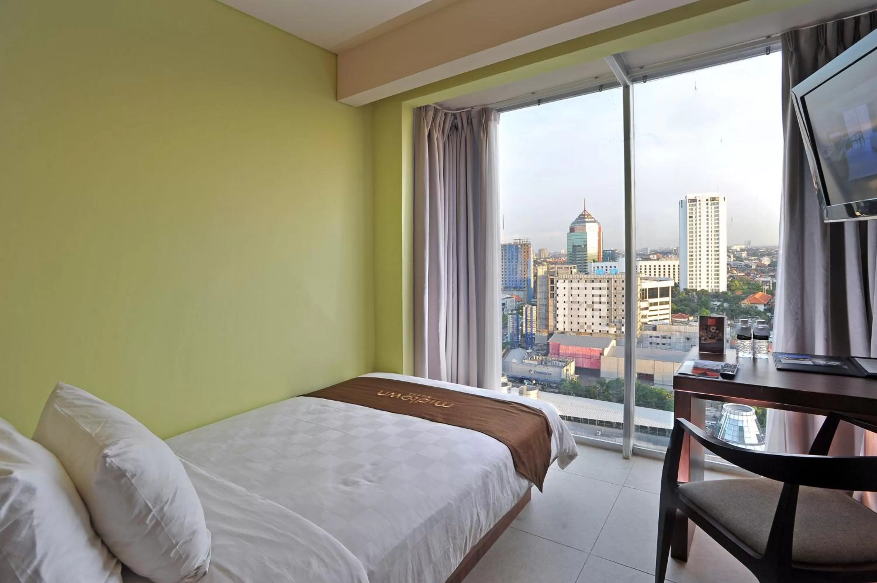 Bedroom, Bed in Midtown Hotel Surabaya
