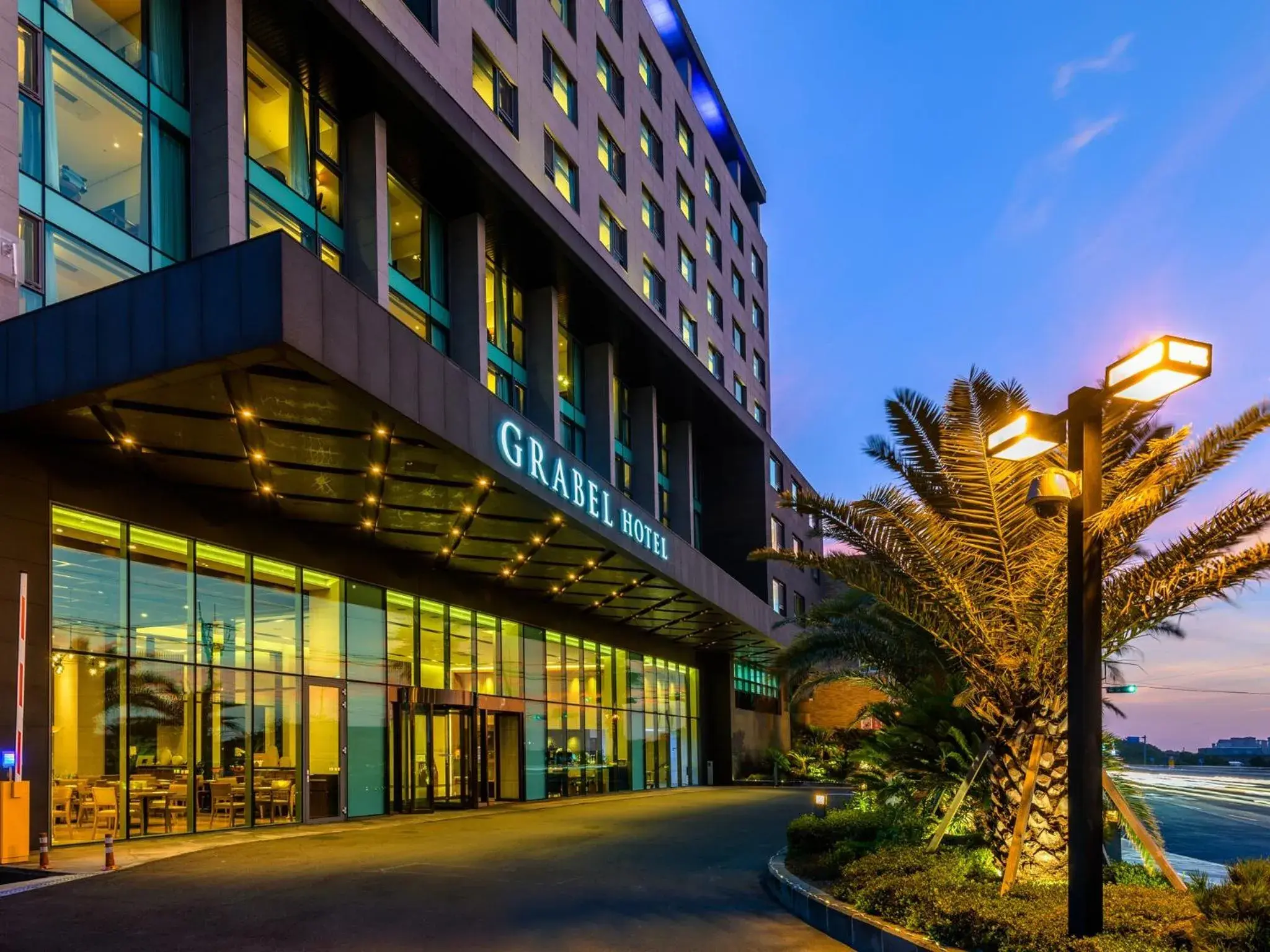 Facade/entrance, Property Building in Grabel Hotel