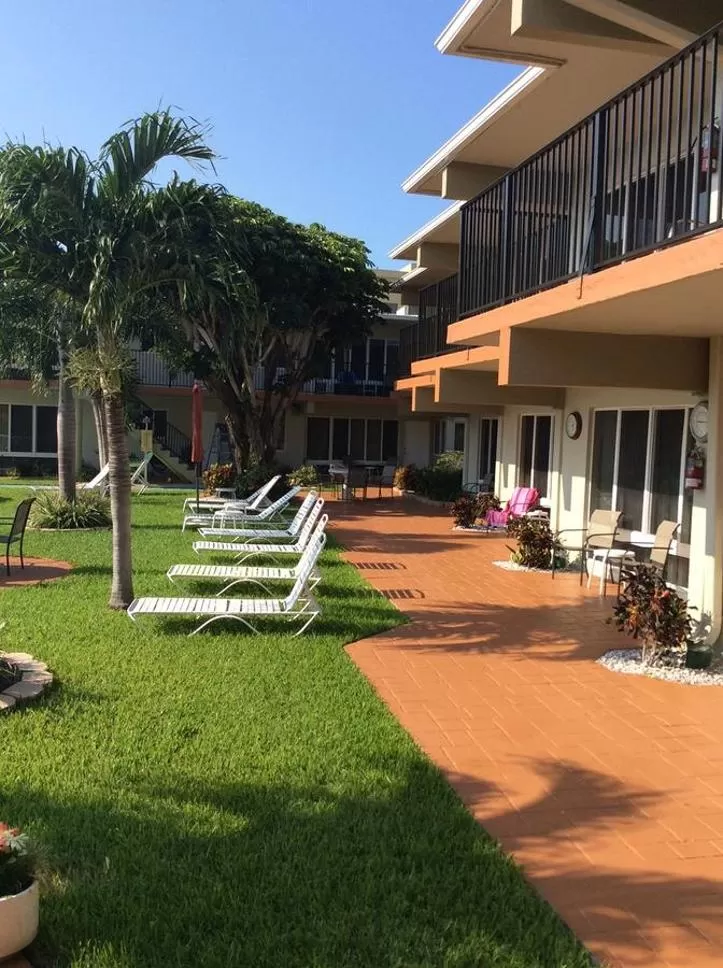 Property Building in Aqua Mar Condos