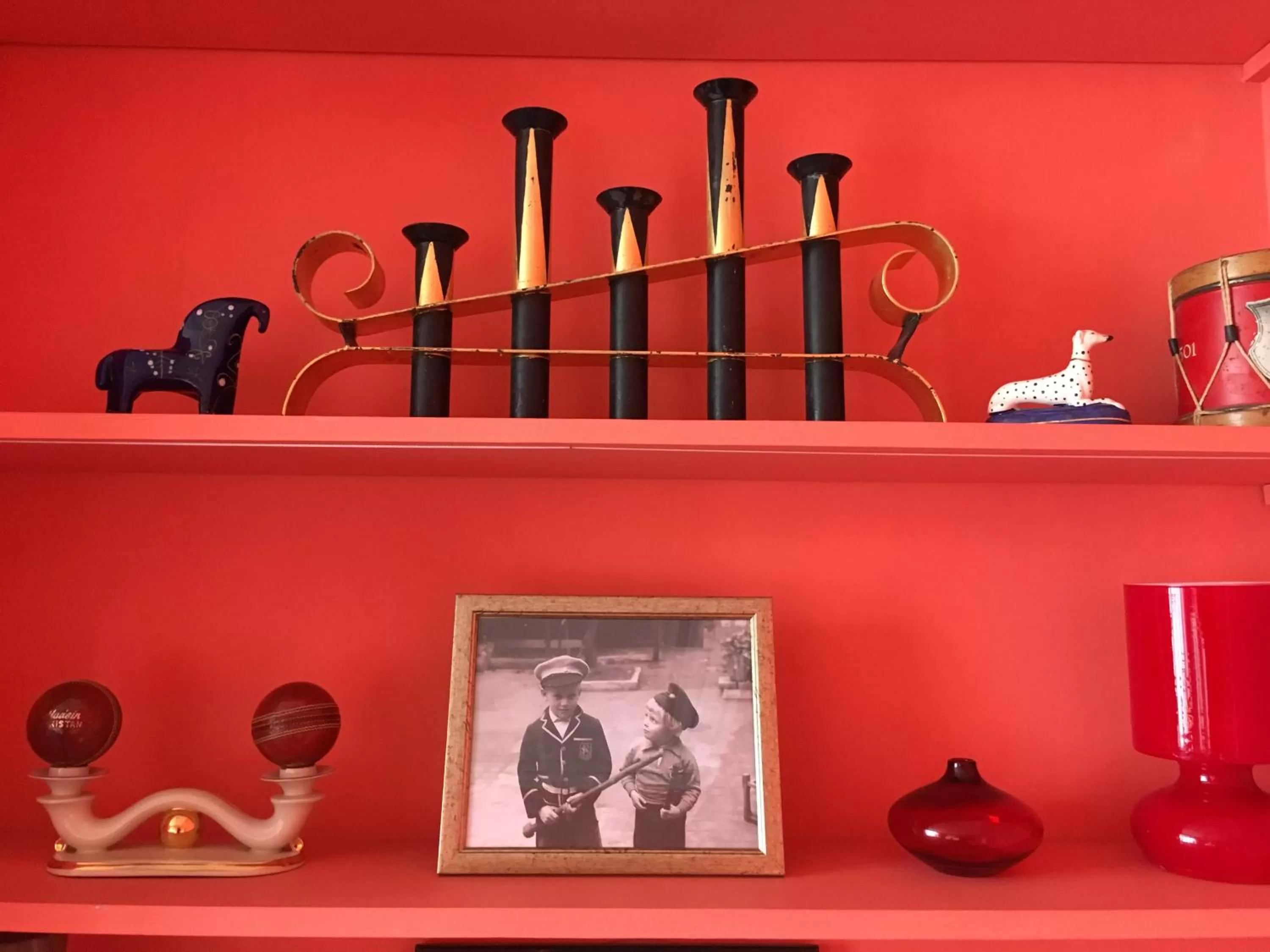 Restaurant/places to eat in Square Tree House